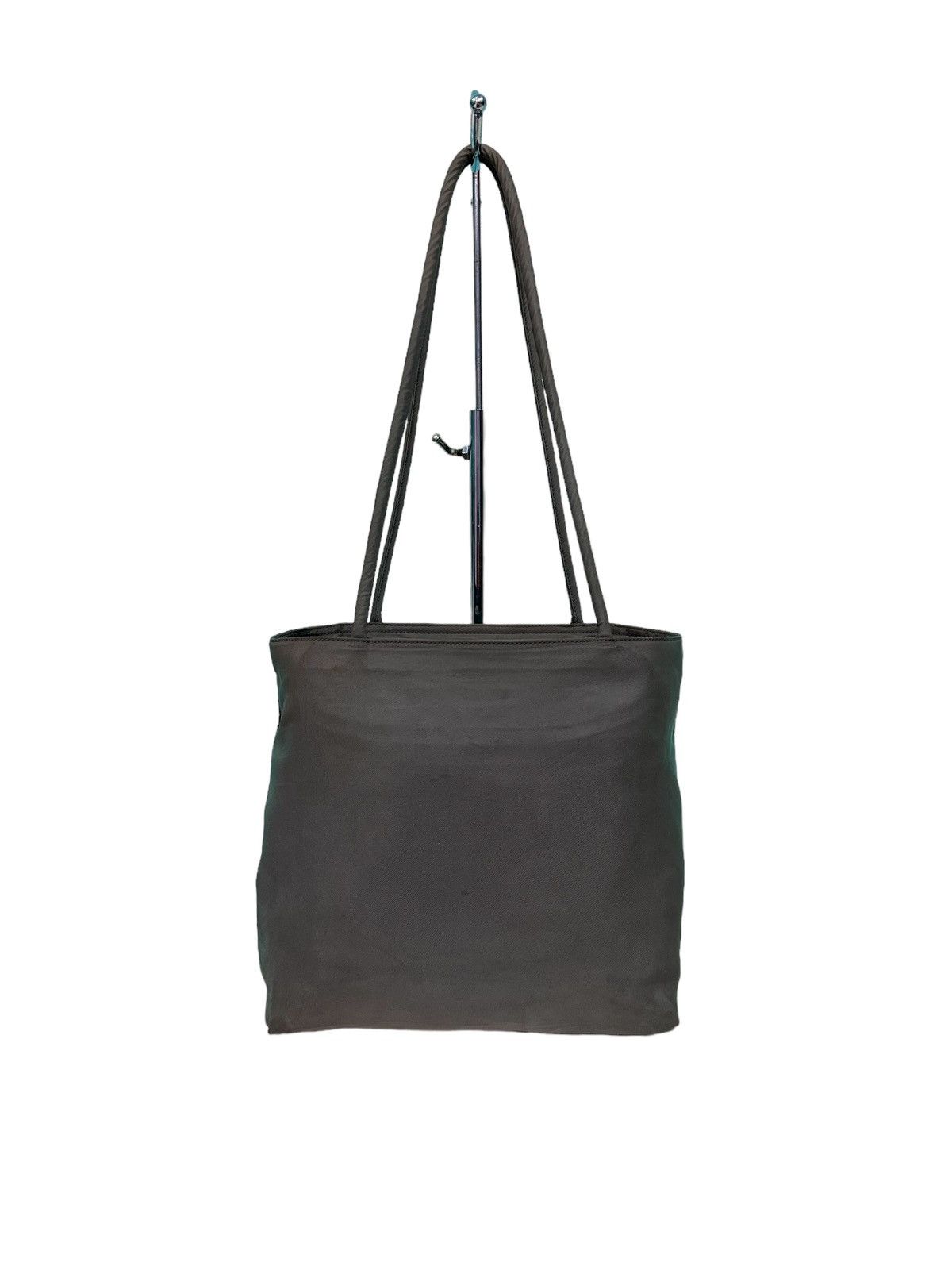 Prada × Vintage AUTHENTIC VINTAGE PRADA NYLON TOTE BAG Size ONE SIZE - 4 Thumbnail