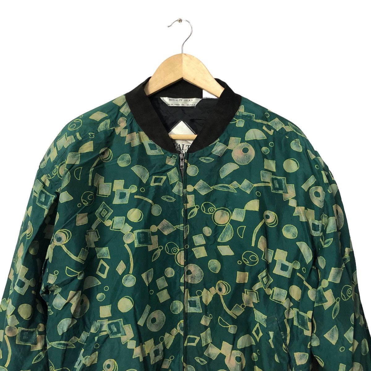Japanese Brand × Vintage Vintage Royalty Silks Fullprint Zipper Ups Jacket Size US XL / EU 56 / 4 - 4 Thumbnail