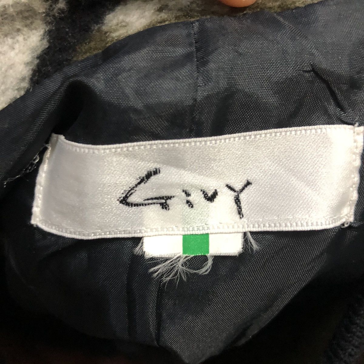 Japanese Brand Vintage Givy Fullprint Button Ups Coat Jacket Size US M / EU 48-50 / 2 - 9 Thumbnail