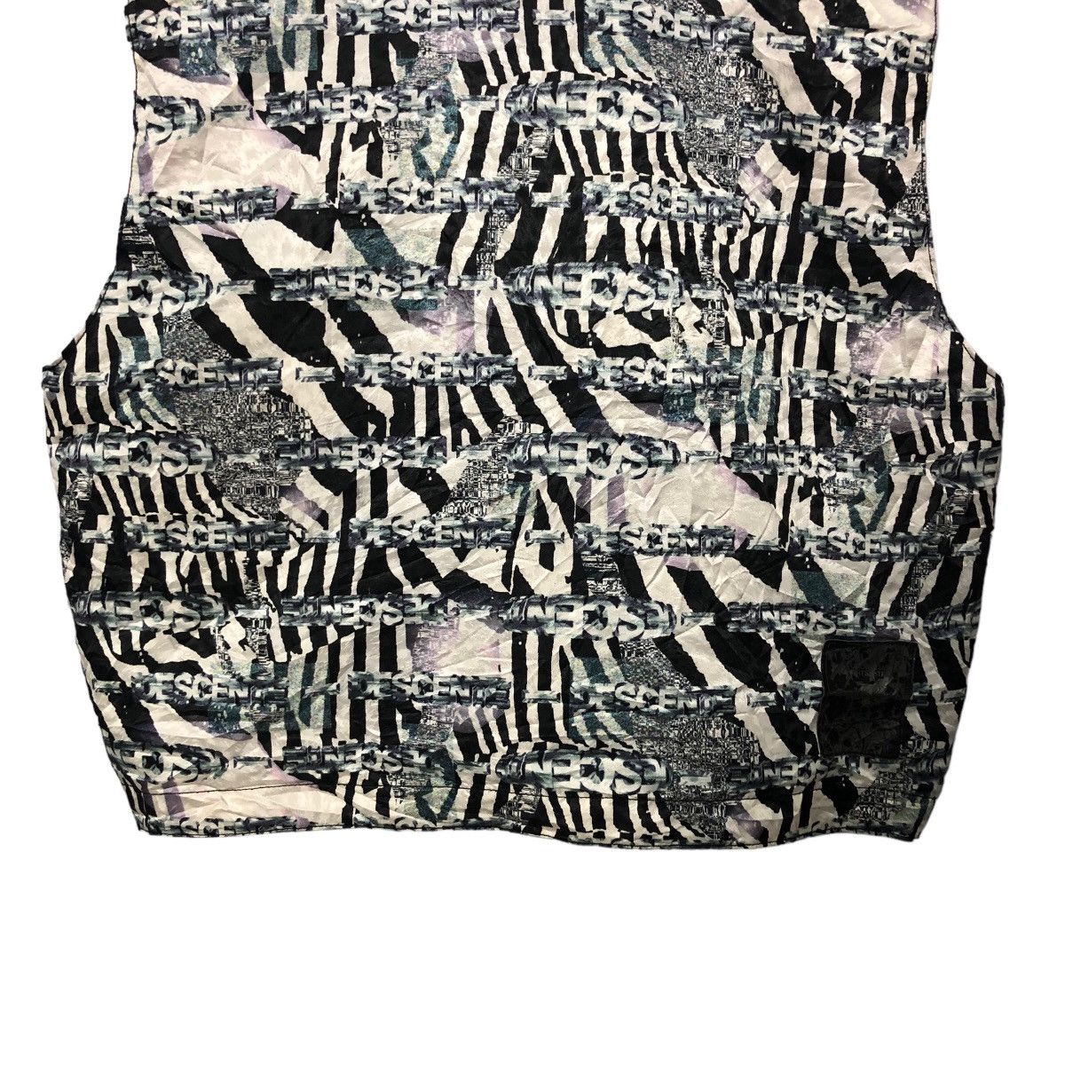 Descente Vintage Descente Zipper Ups Fullprint Vest Size US L / EU 52-54 / 3 - 9 Thumbnail
