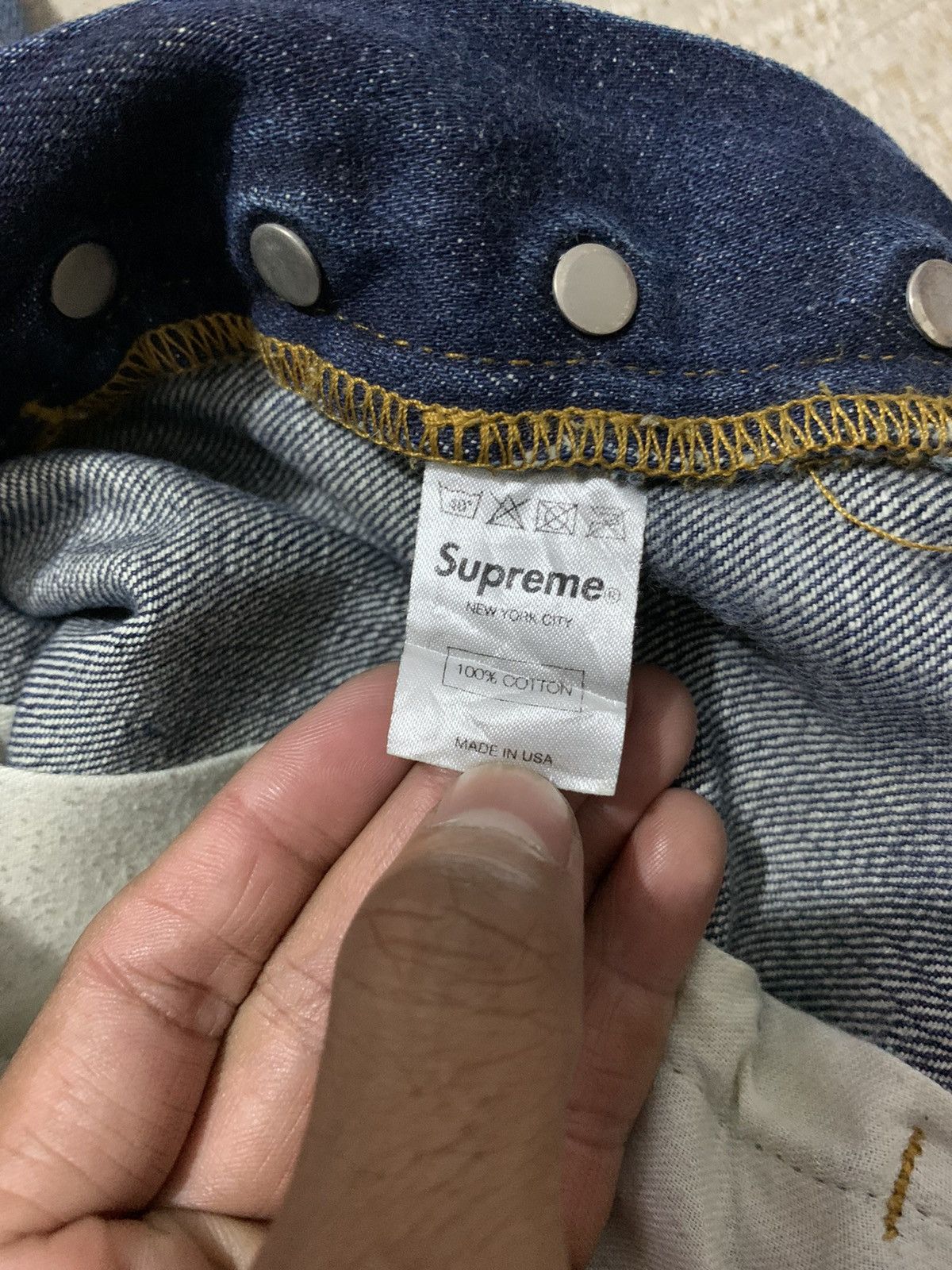 Supreme 🖤BLACKFRIDAY🖤Supreme red line distressed Size US 34 / EU 50 - 5 Thumbnail