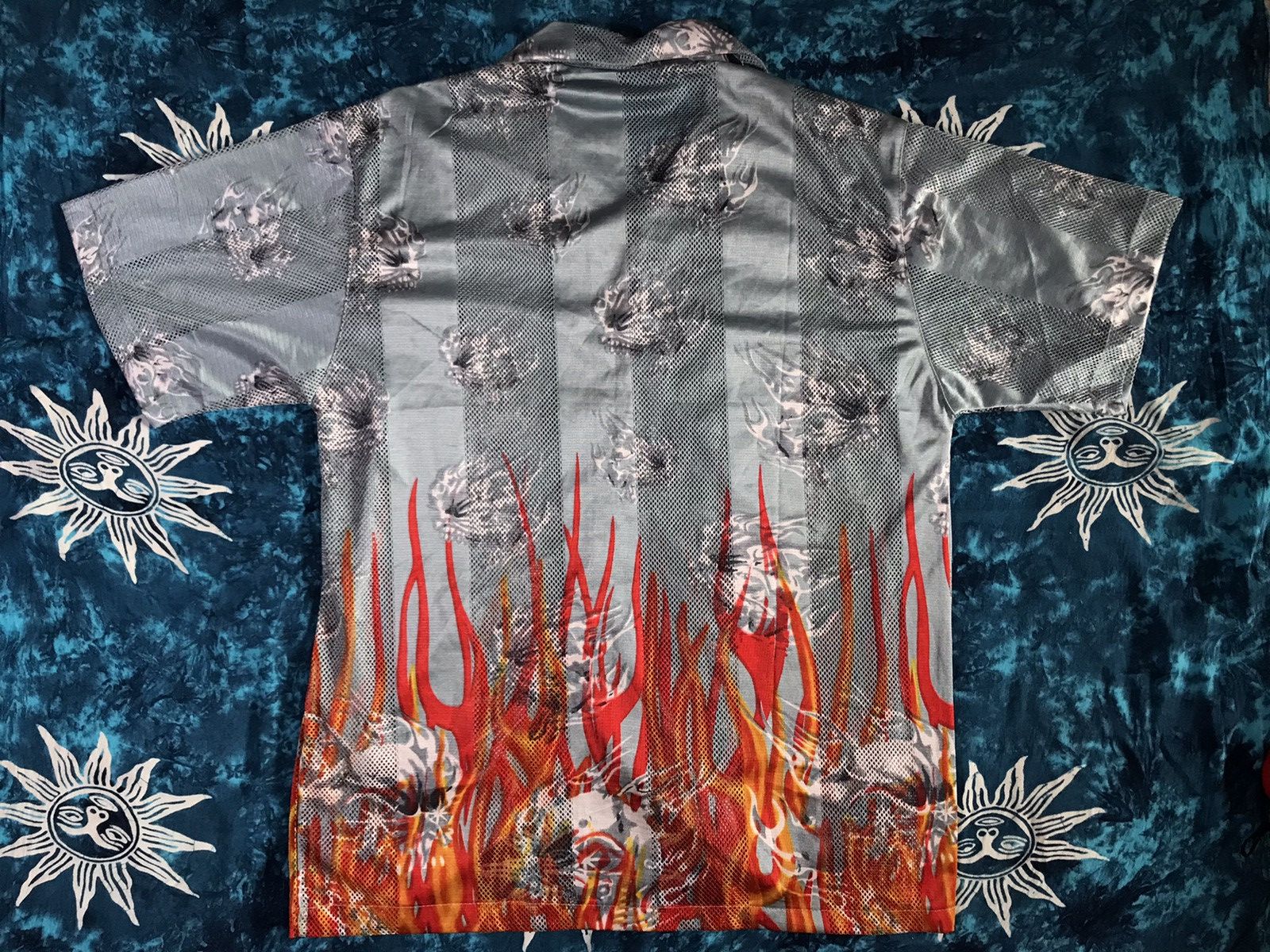 Vintage Vintage Fuging Print Fire Flame Hawaiian Shirt Size US M / EU 48-50 / 2 - 7 Thumbnail