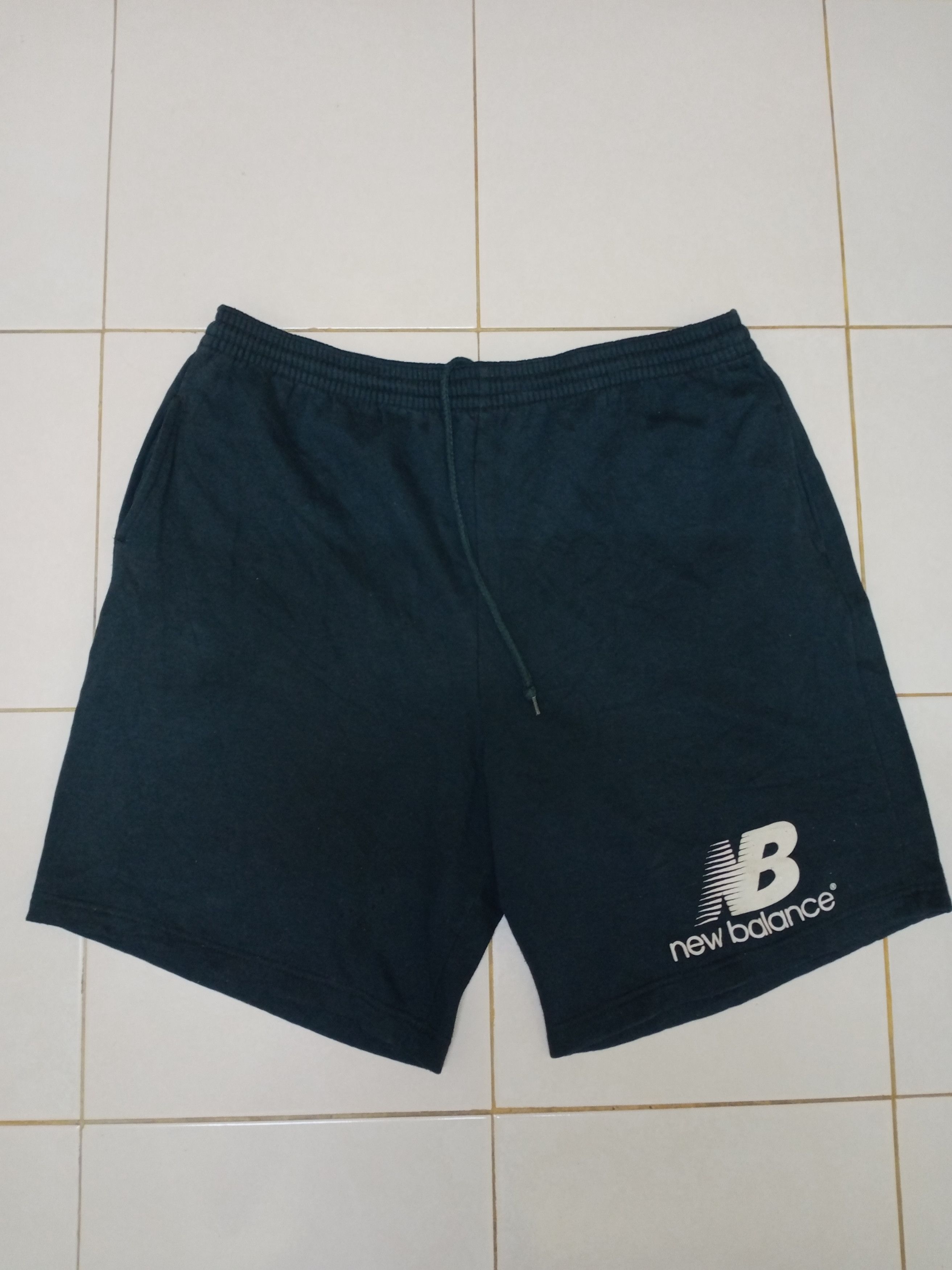 New Balance Vintage New Balance Shorts Size US 36 / EU 52 - 1 Thumbnail