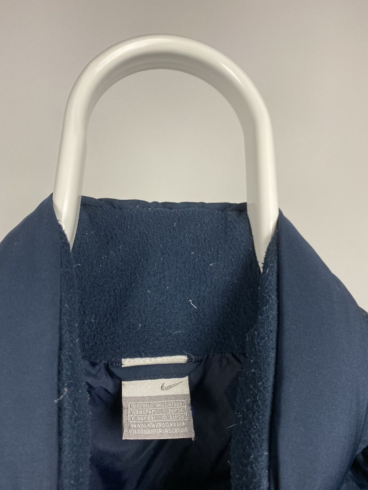 Nike × Vintage Nike vintage navy puffer vest small swoosh 2000s Size US XL / EU 56 / 4 - 3 Thumbnail