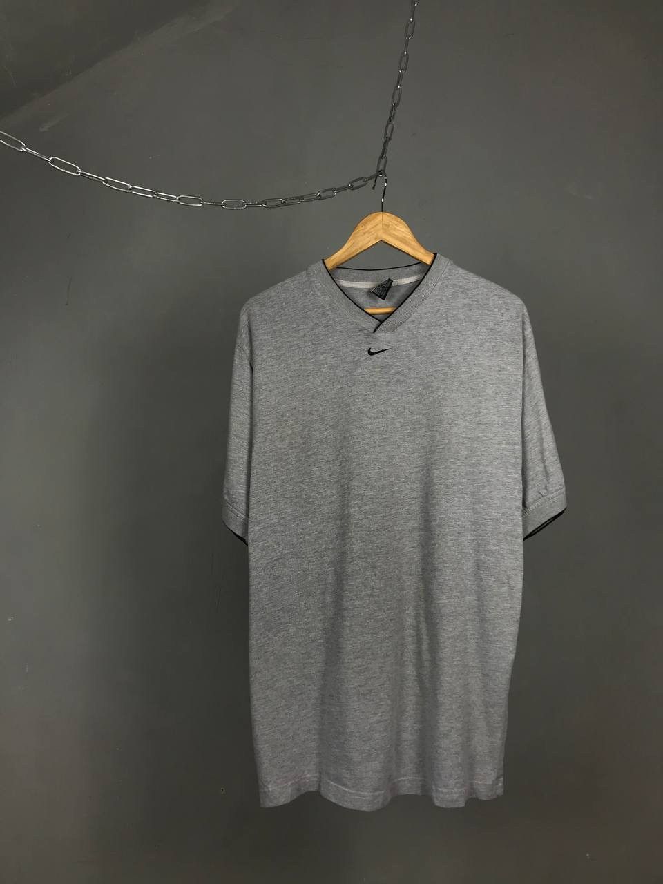 Vintage Nike swoosh streetwear vintage center logo tee Size US XL / EU 56 / 4 - 1 Thumbnail