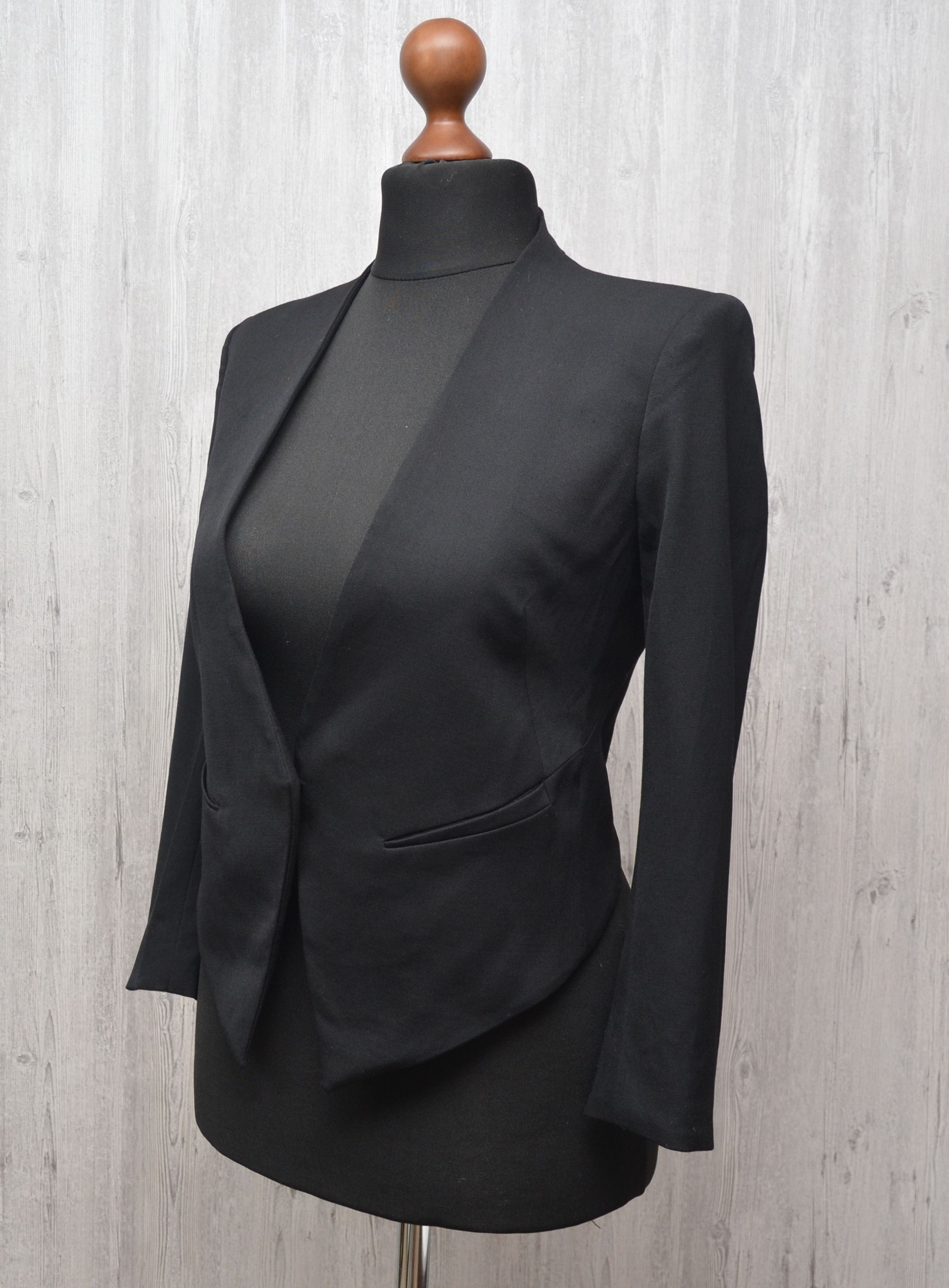 Helmut Lang Helmut Lang Size Wmns US2 Black Wool Cropped Tuxedo Blazer Size XS / US 0-2 / IT 36-38 - 4 Thumbnail