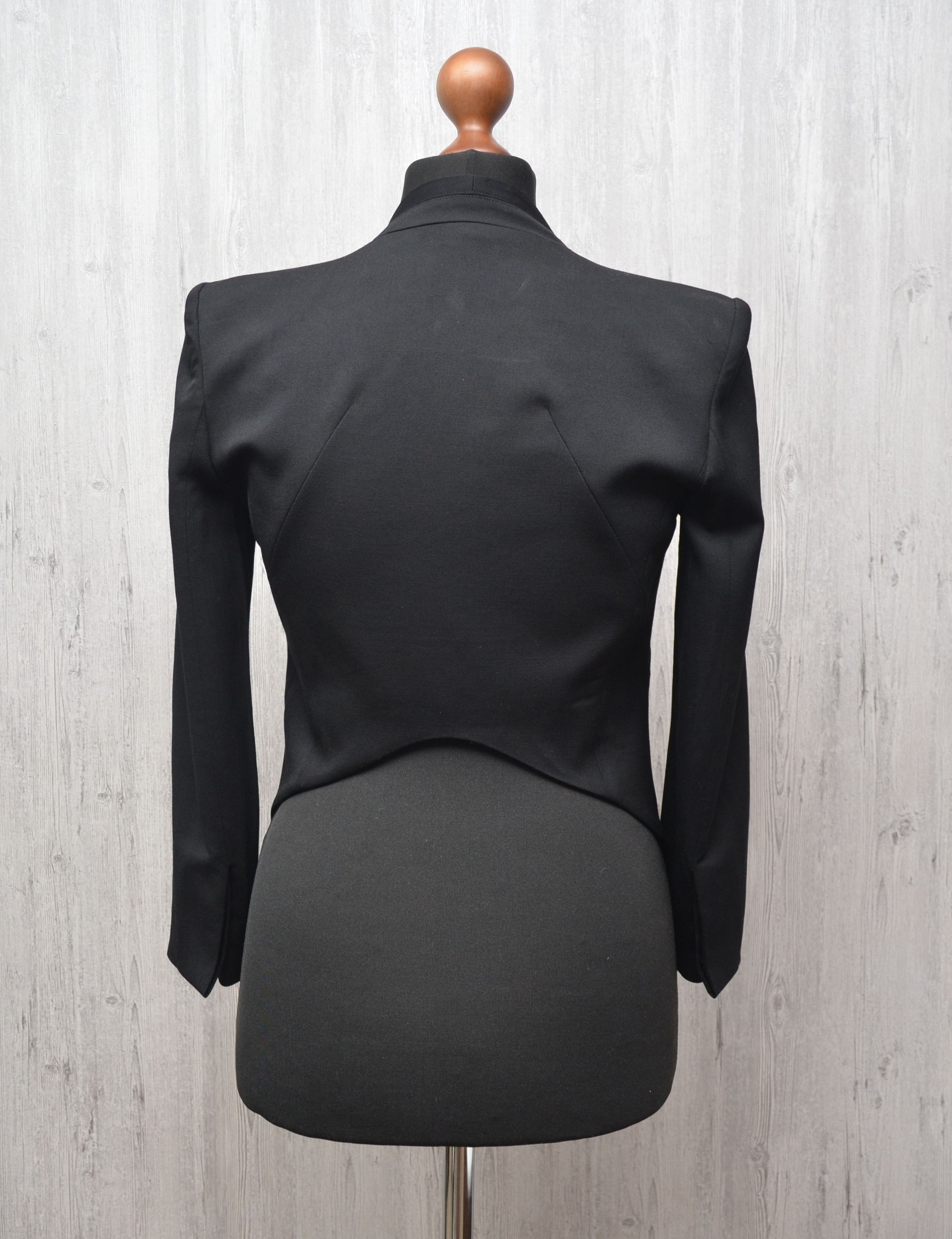 Helmut Lang Helmut Lang Size Wmns US2 Black Wool Cropped Tuxedo Blazer Size XS / US 0-2 / IT 36-38 - 6 Thumbnail