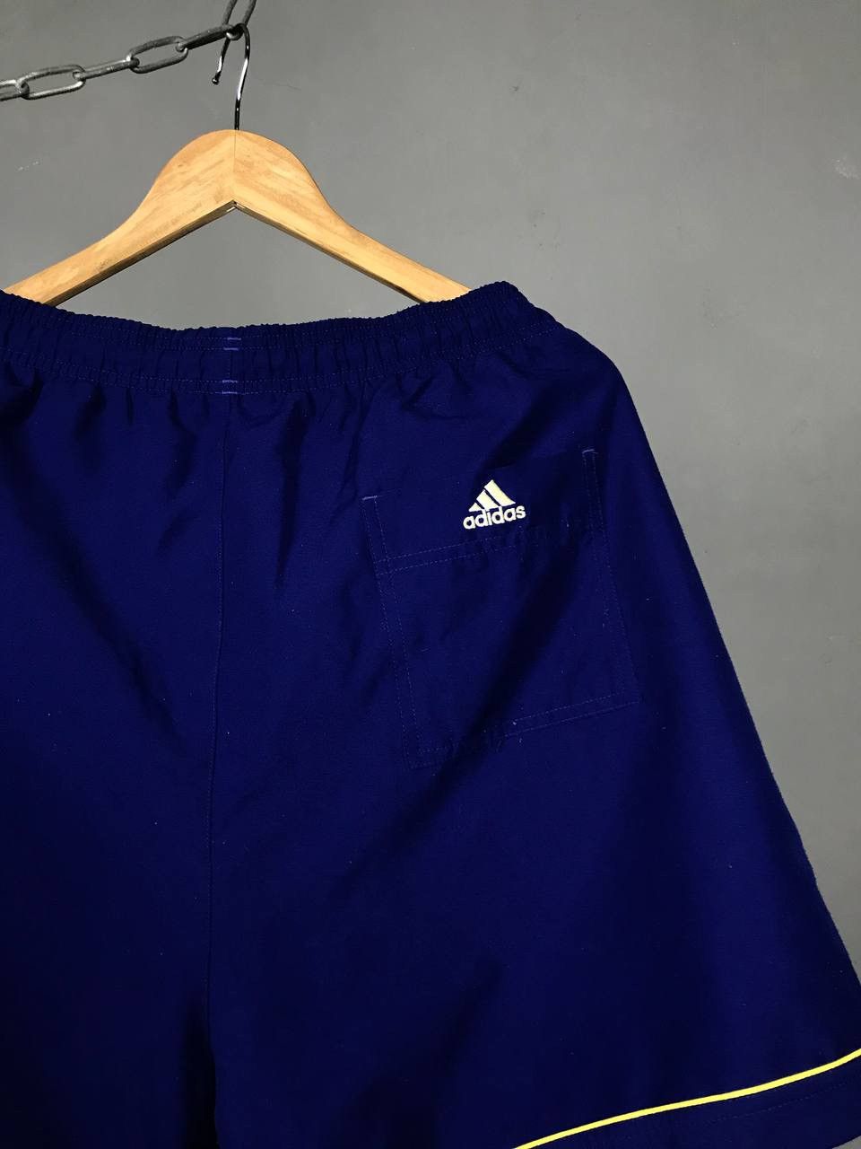 Vintage Adidas vintage streetwear blue shorts Size US 36 / EU 52 - 6 Thumbnail