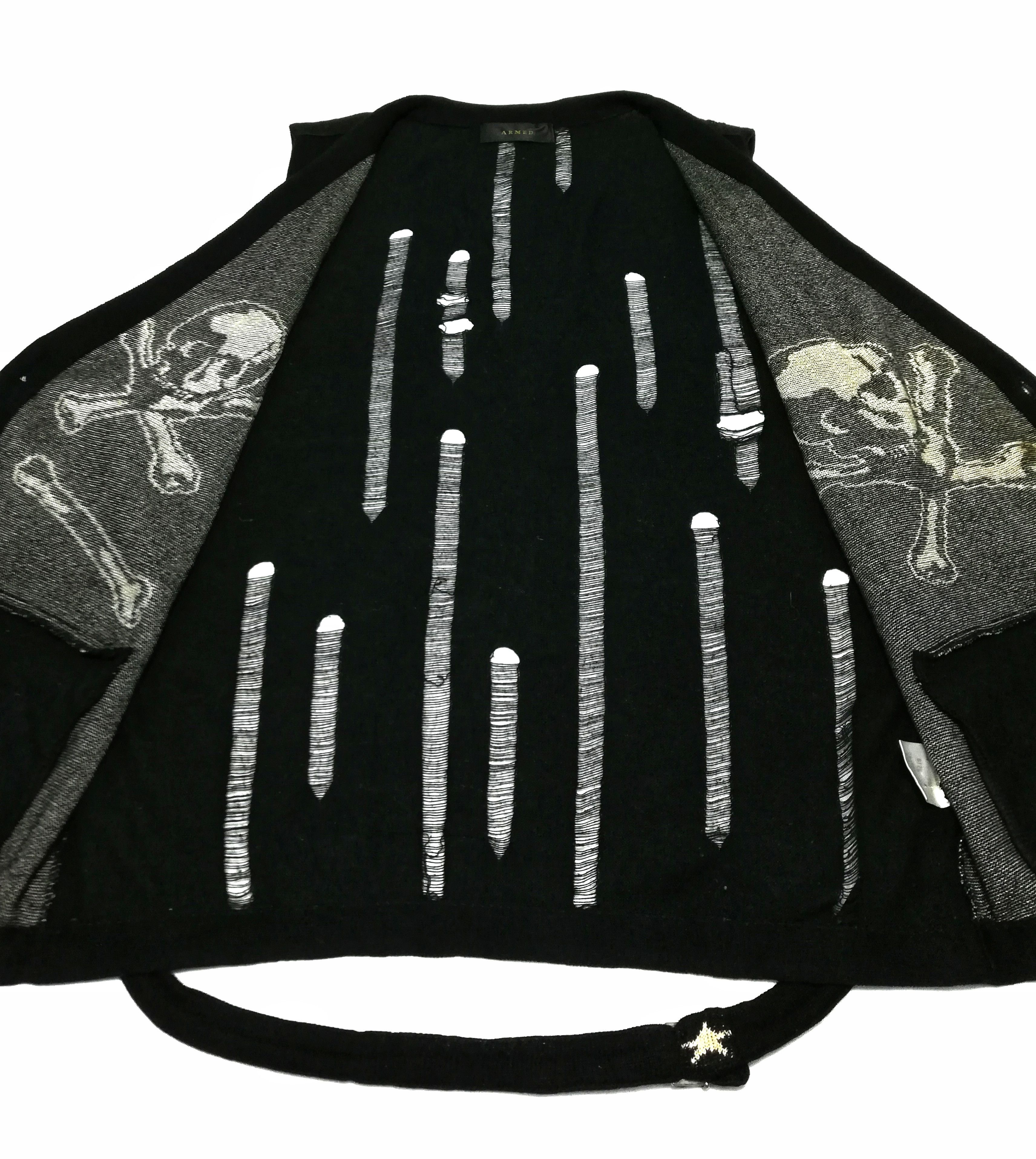 Japanese Brand 🔥Armed Sleeveless Distressed Skull Mastermind Design🔥 Size US M / EU 48-50 / 2 - 6 Thumbnail