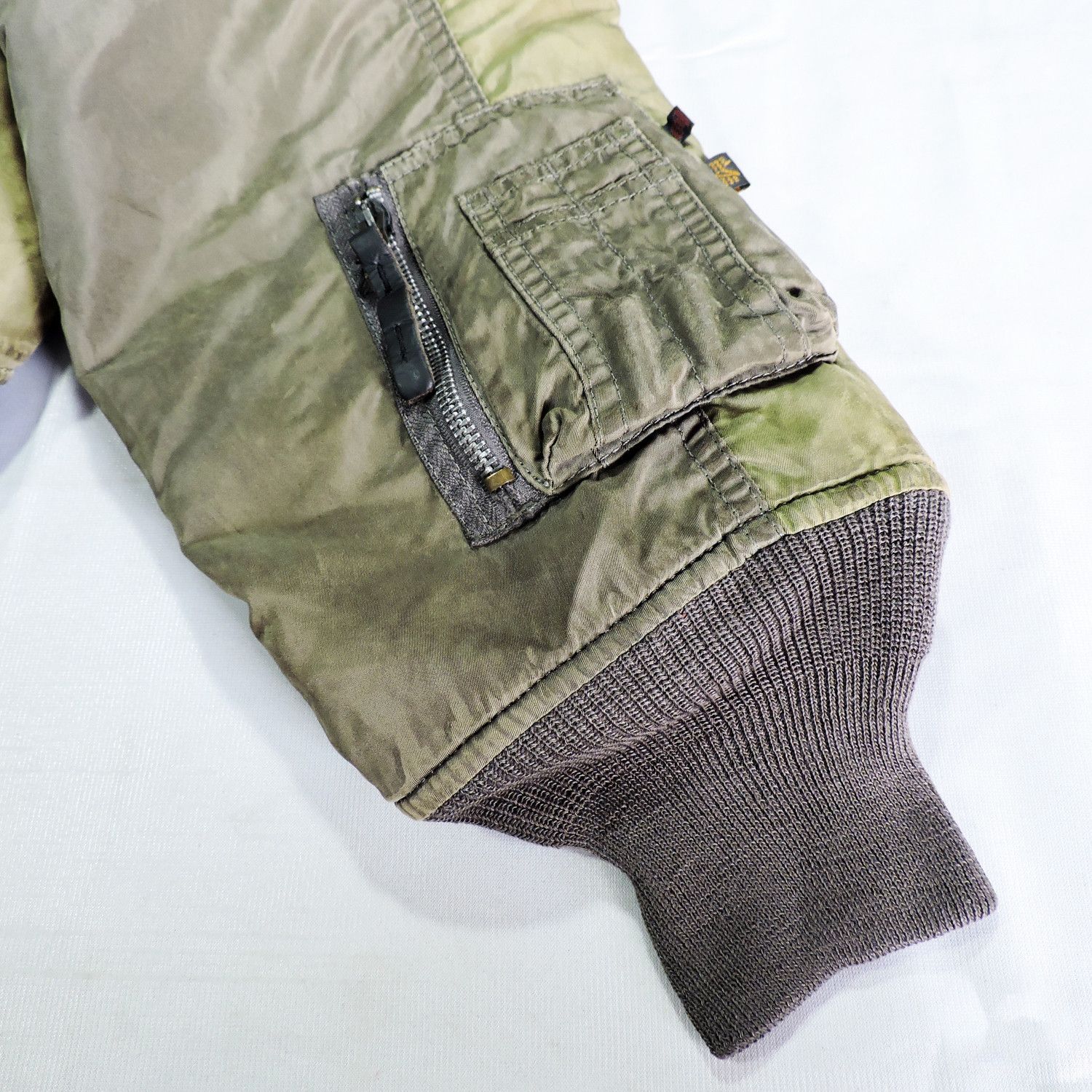 Alpha Industries Alpha Industries X Bal "Electric Relaxation" SS06 N-2B Size US M / EU 48-50 / 2 - 16 Thumbnail