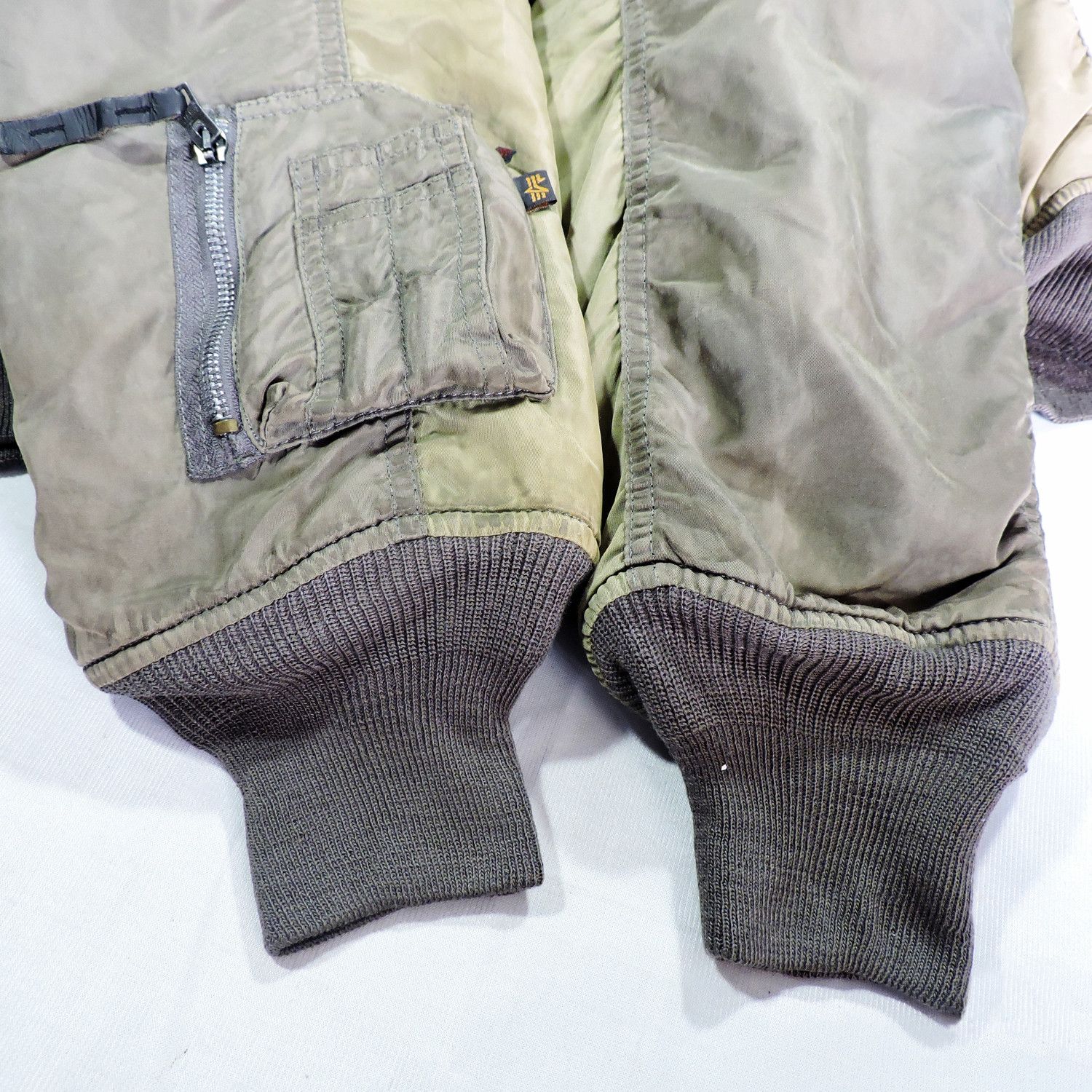 Alpha Industries Alpha Industries X Bal "Electric Relaxation" SS06 N-2B Size US M / EU 48-50 / 2 - 19 Thumbnail