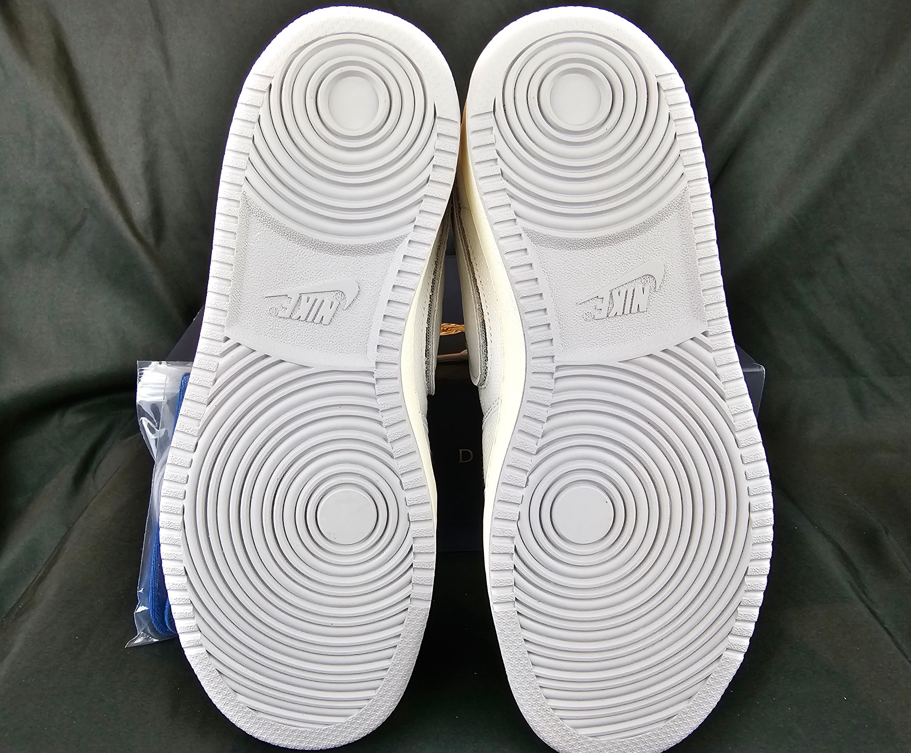 Jordan Brand × Union LA Nike Air Jordan 1 Retro AJKO Low SP Union Canvas BRAND NEW Size US 8 / EU 41 - 7 Thumbnail