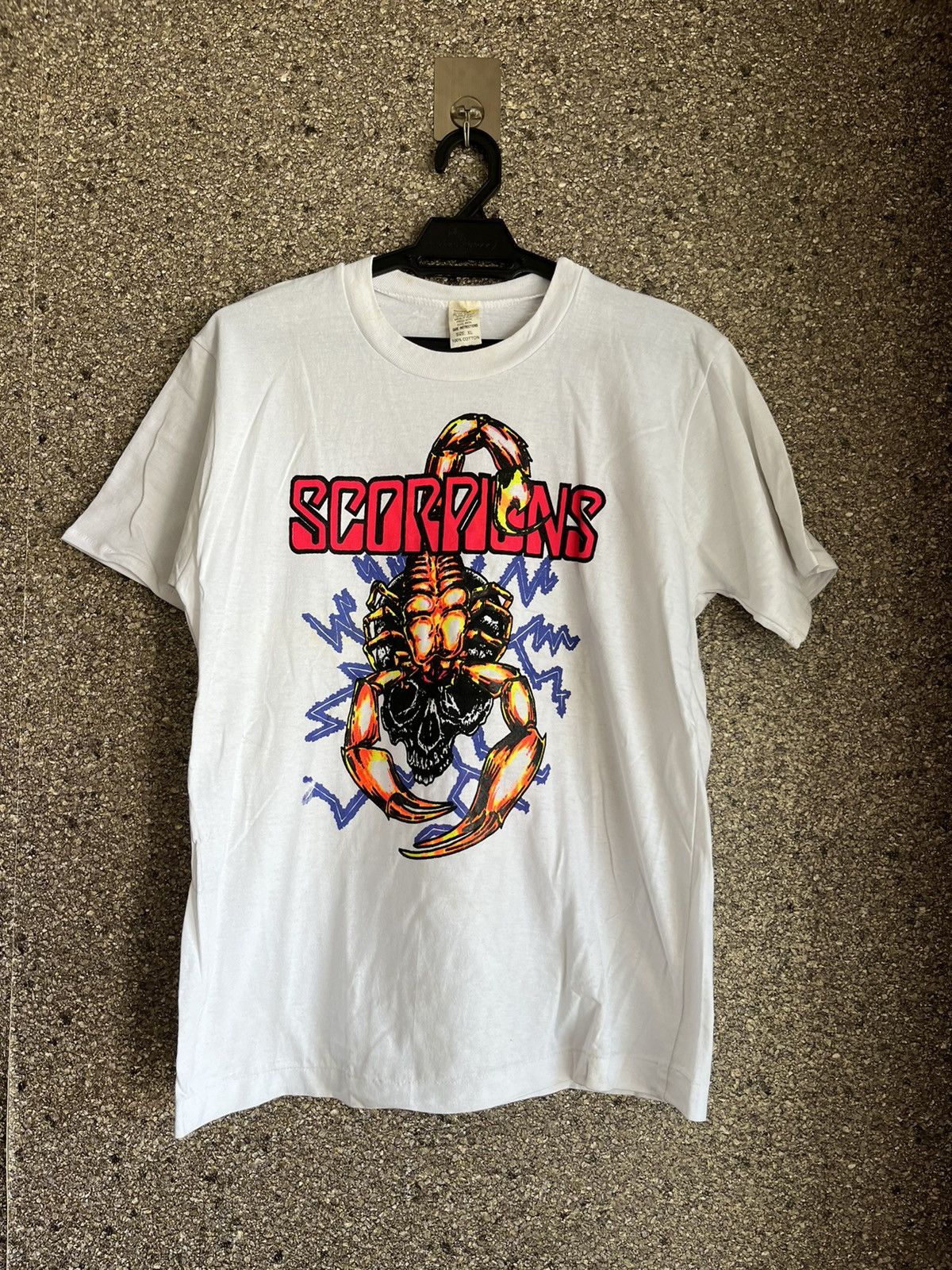 Image of Vintage Scorpions Ft11 in White, Men's (Size XL)