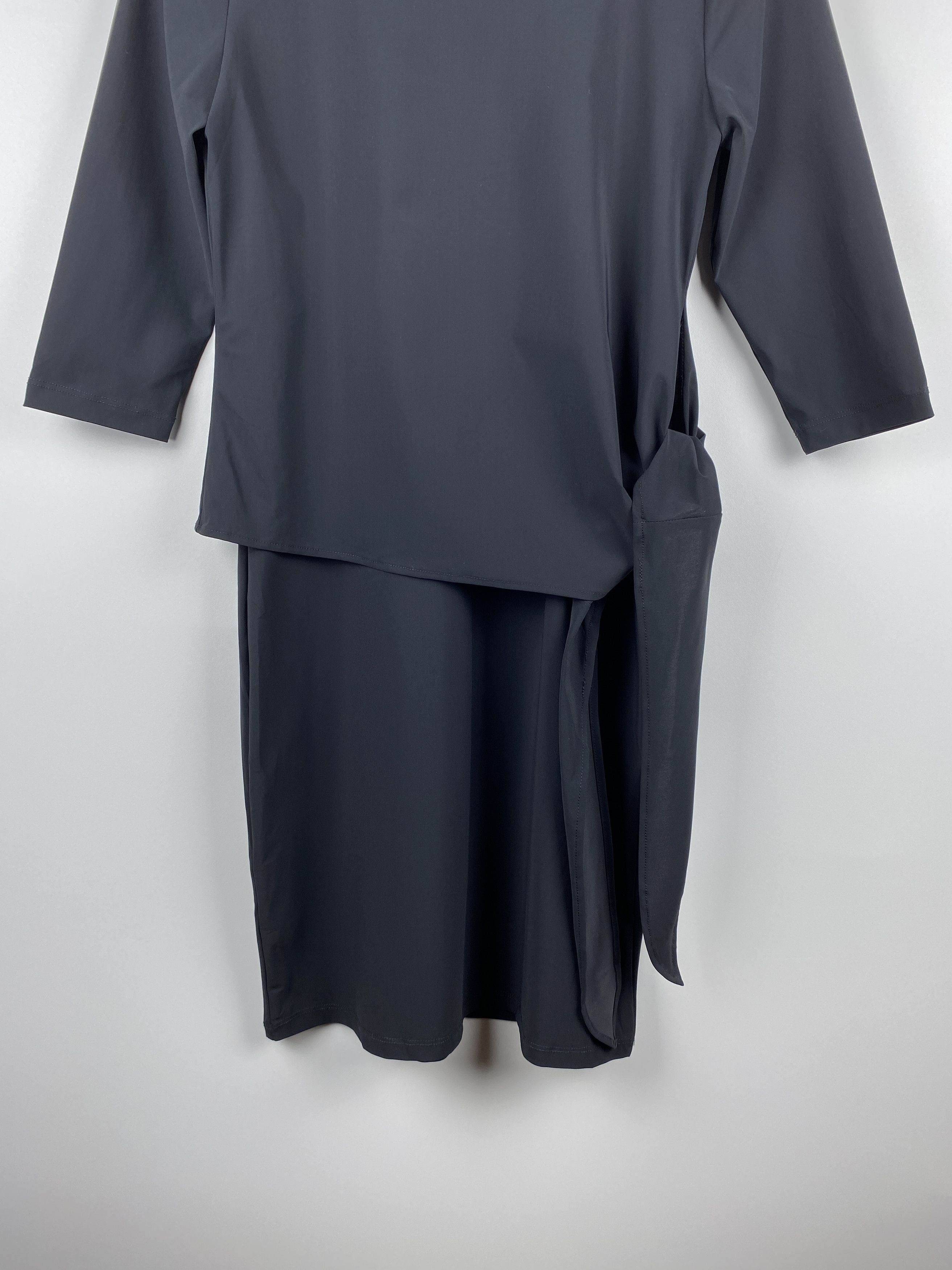 Sarah Pacini Sarah Pacini Elegant Black Dress Made in Italy Size XS Size XS / US 0-2 / IT 36-38 - 5 Thumbnail