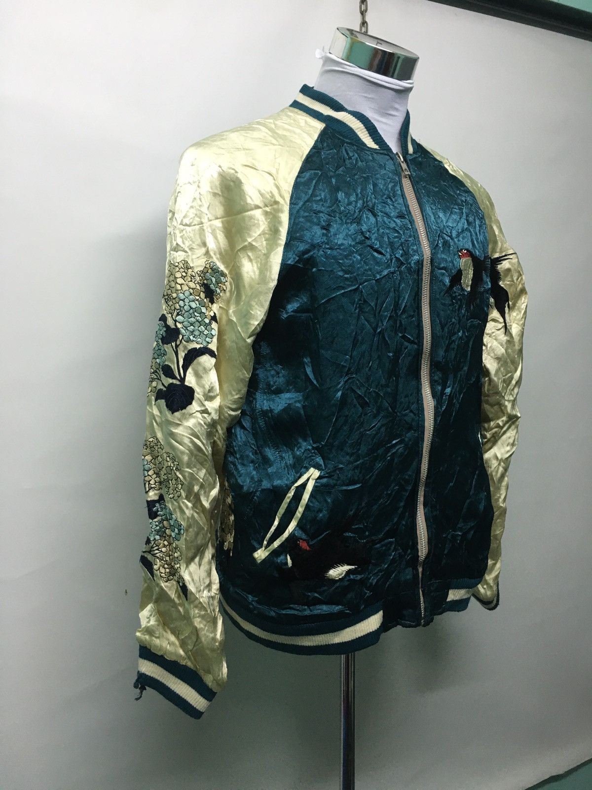 Japanese Brand × Toyo Enterprises Vintage Thrashed Sukajan Emboridery Reversible Size US L / EU 52-54 / 3 - 2 Thumbnail