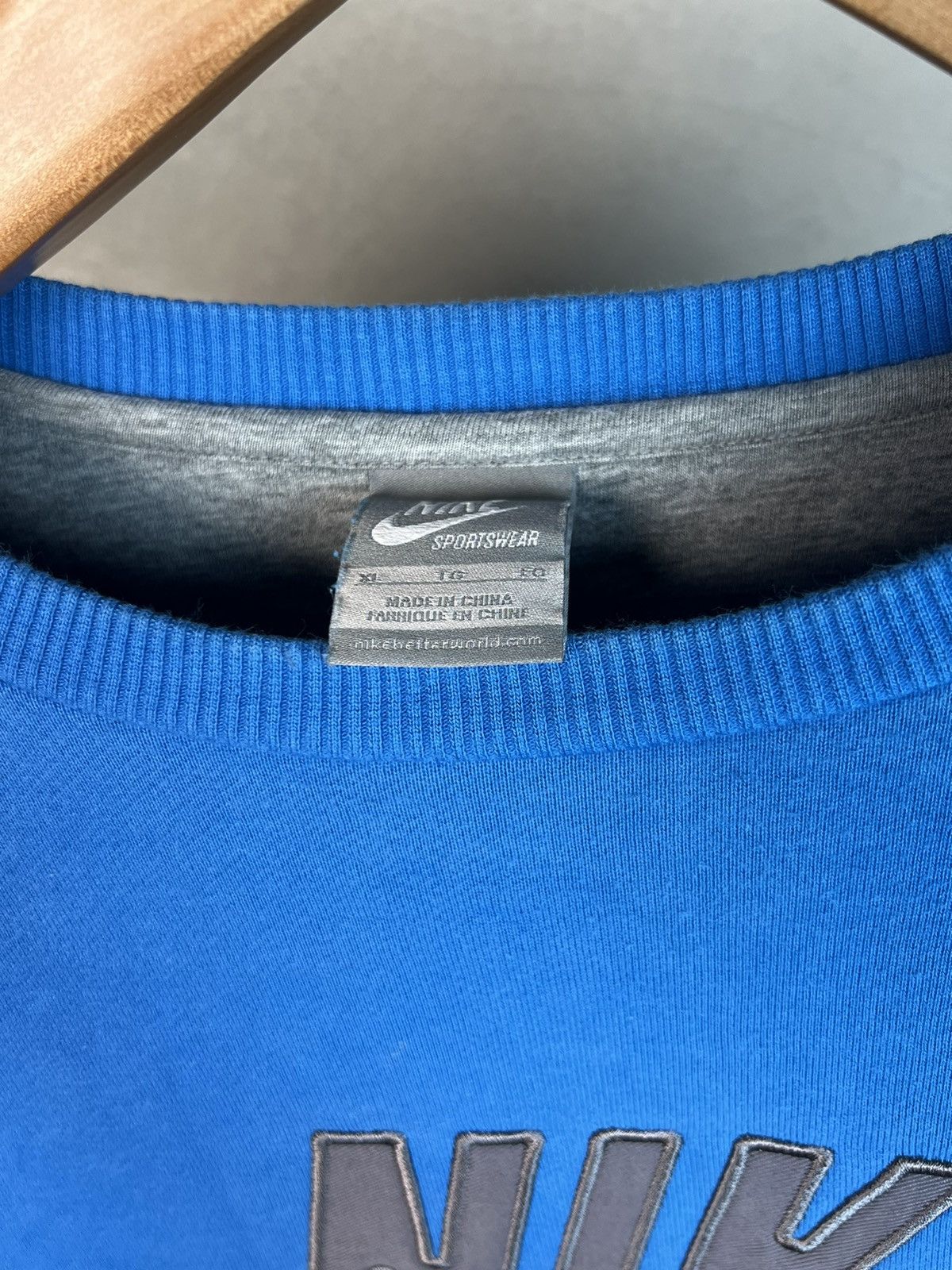 Nike × Vintage Vintage Nike Sweatshirt Big Logo Size US XL / EU 56 / 4 - 4 Thumbnail