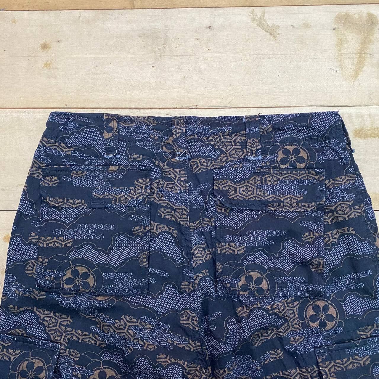 Japanese Brand X342 JAPAN ART SAKURA TRADITIONAL SUKAJAN CARGO PANTS Size US 32 / EU 48 - 4 Thumbnail