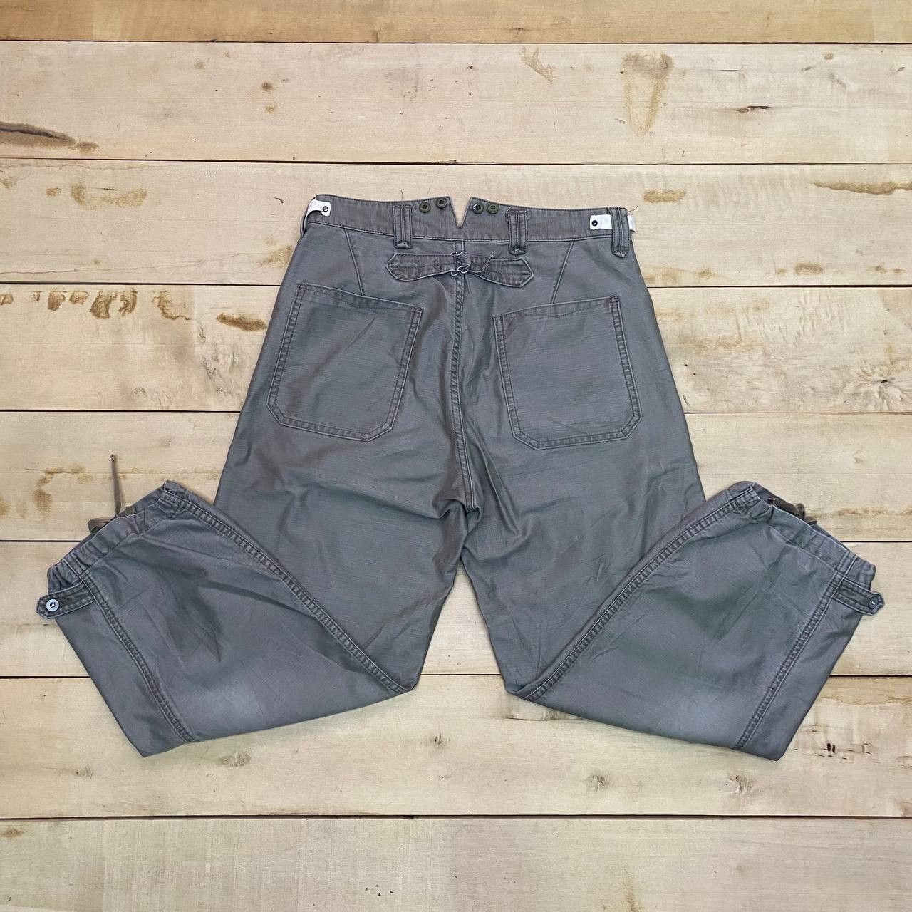 Japanese Brand X345 VTG JAPAN TACTICAL PARACHUTE PANTS Size US 30 / EU 46 - 1 Thumbnail