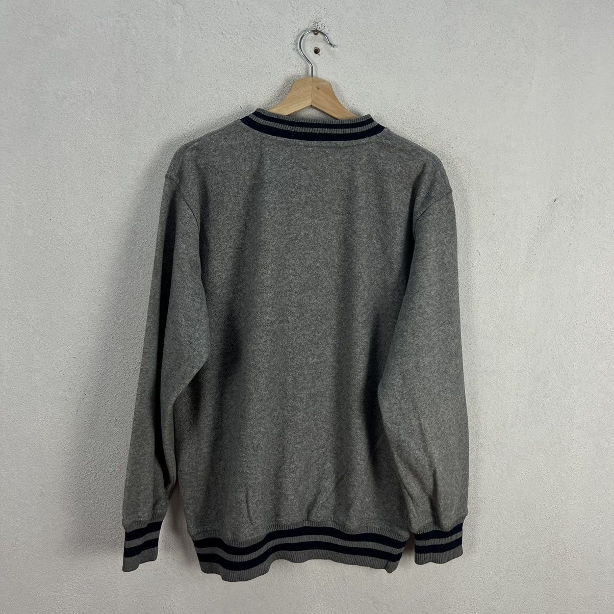 Japanese Brand VINTAGE VANS SWEATSHIRT BIG LOGO Size US L / EU 52-54 / 3 - 8 Thumbnail
