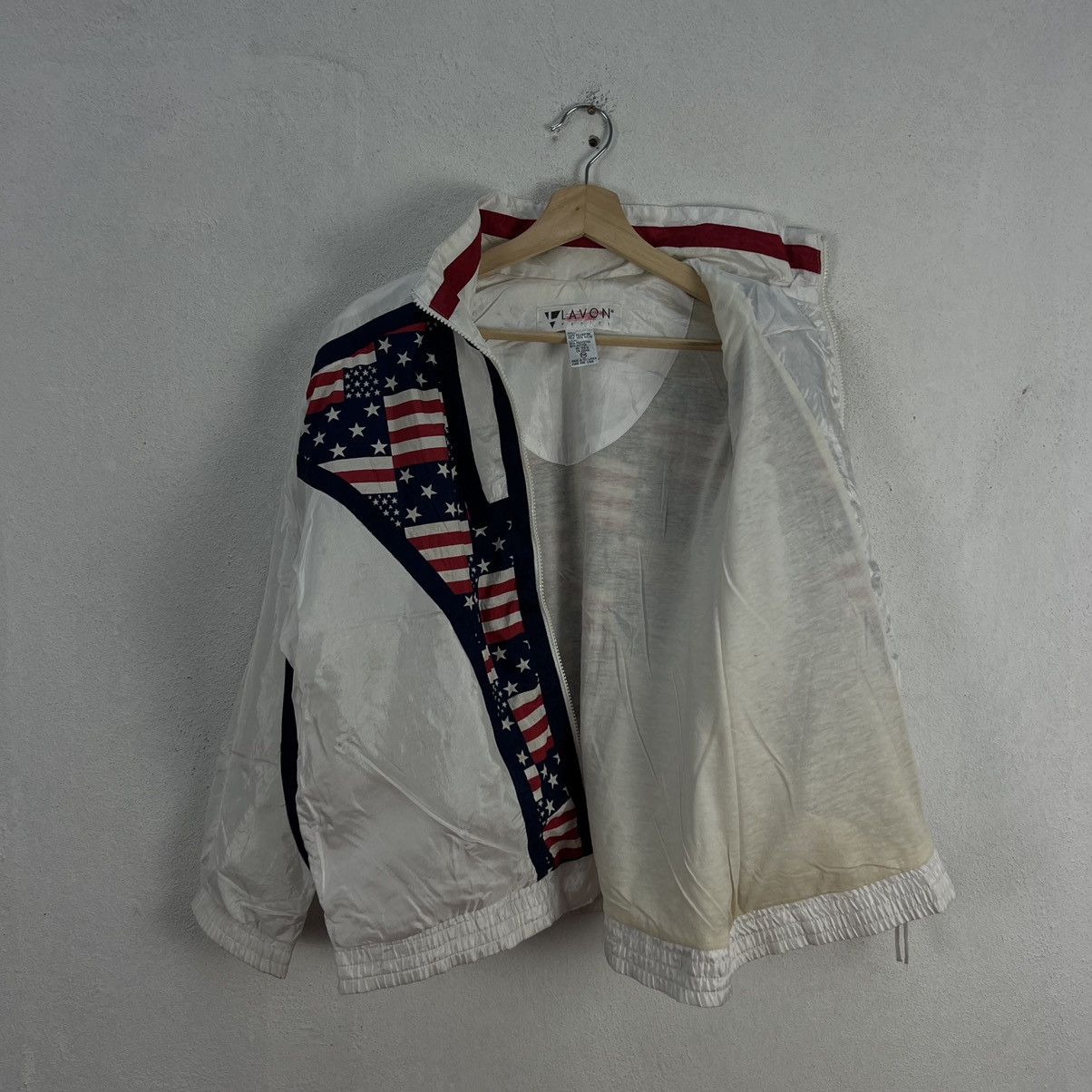 Japanese Brand VINTAGE LAVON PETITE BOMBER JACKET DESIGN FULL PRINT USA Size US M / EU 48-50 / 2 - 8 Thumbnail