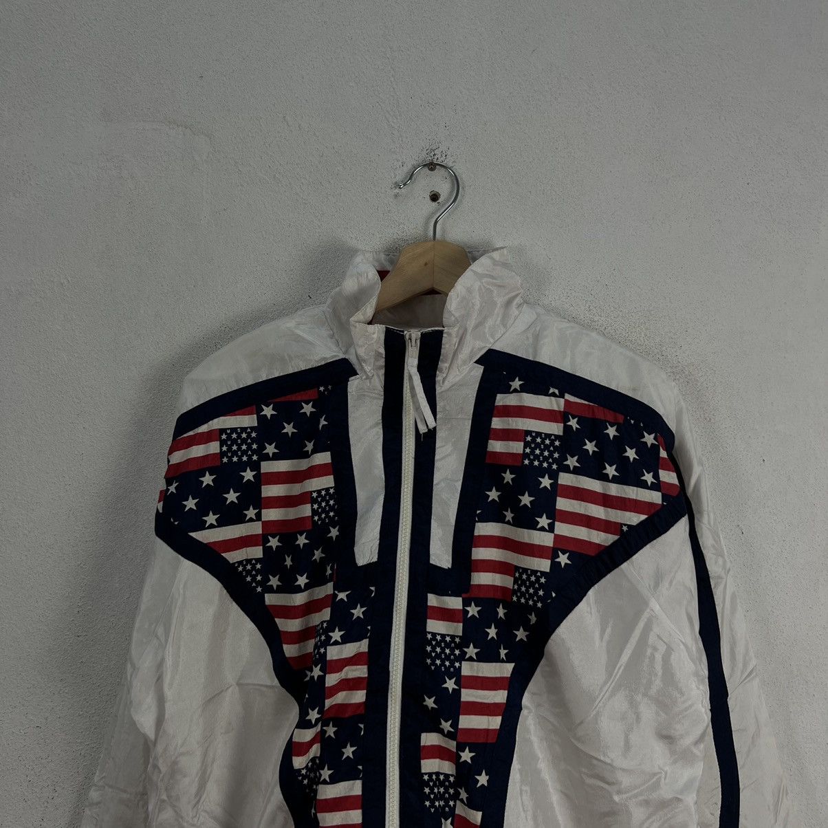 Japanese Brand VINTAGE LAVON PETITE BOMBER JACKET DESIGN FULL PRINT USA Size US M / EU 48-50 / 2 - 3 Thumbnail