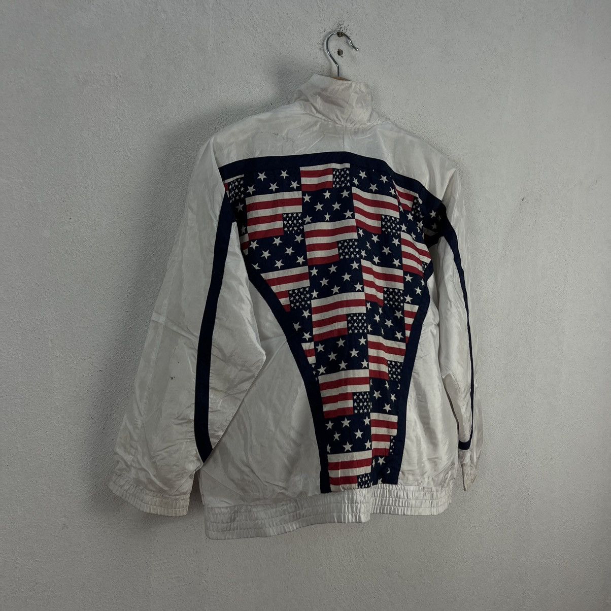Japanese Brand VINTAGE LAVON PETITE BOMBER JACKET DESIGN FULL PRINT USA Size US M / EU 48-50 / 2 - 6 Thumbnail