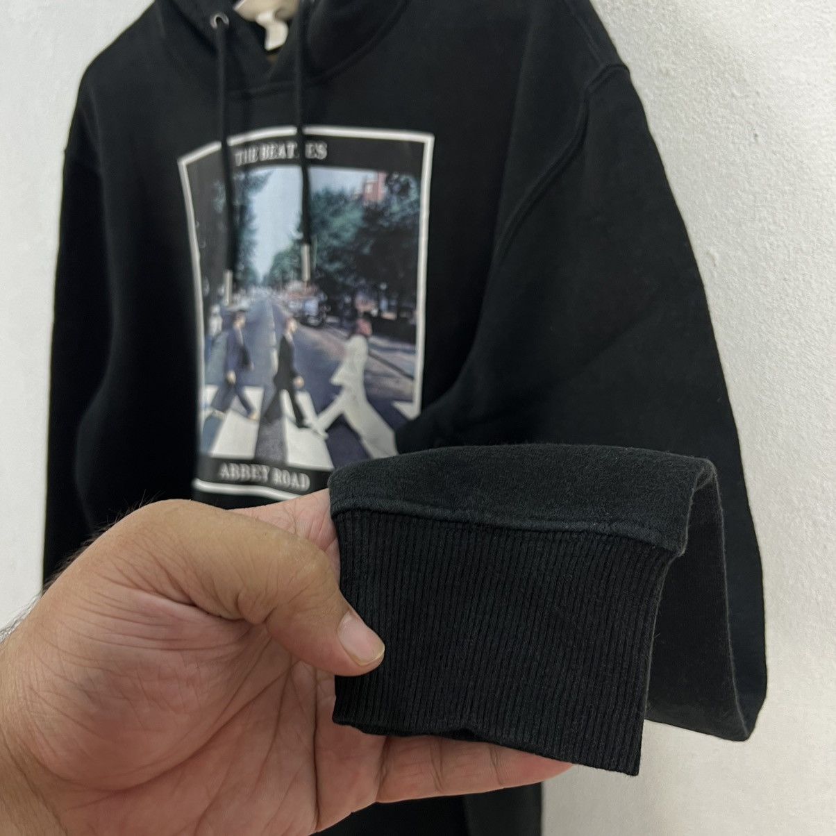 Band Tees RARE HOODIE BAND THE BEATLES ABBEY ROAD BIG LOGO Size US M / EU 48-50 / 2 - 8 Thumbnail