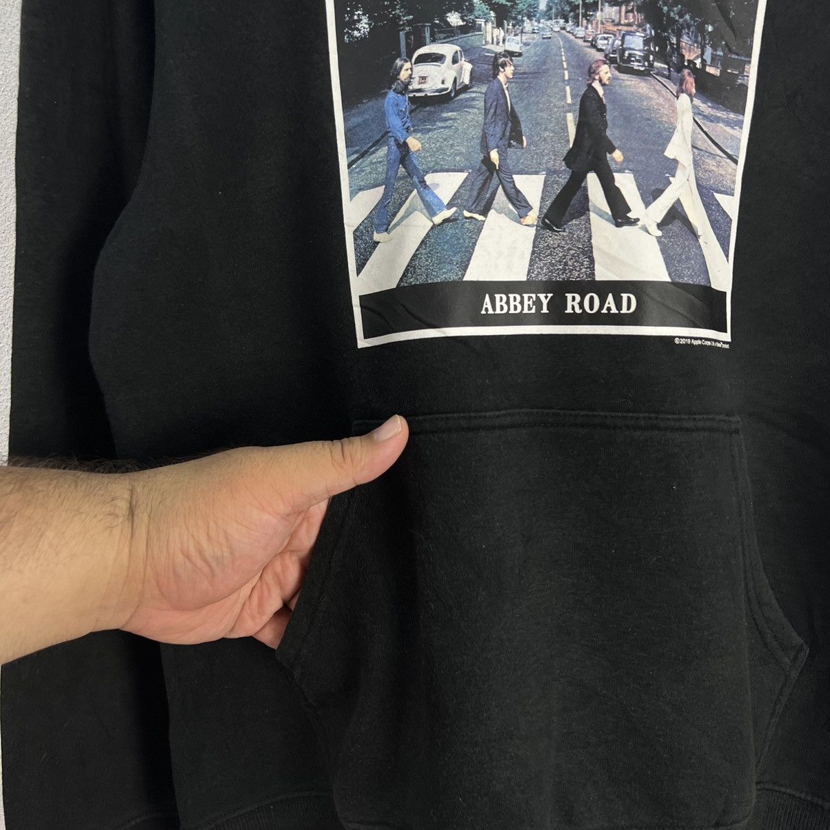 Band Tees RARE HOODIE BAND THE BEATLES ABBEY ROAD BIG LOGO Size US M / EU 48-50 / 2 - 5 Thumbnail