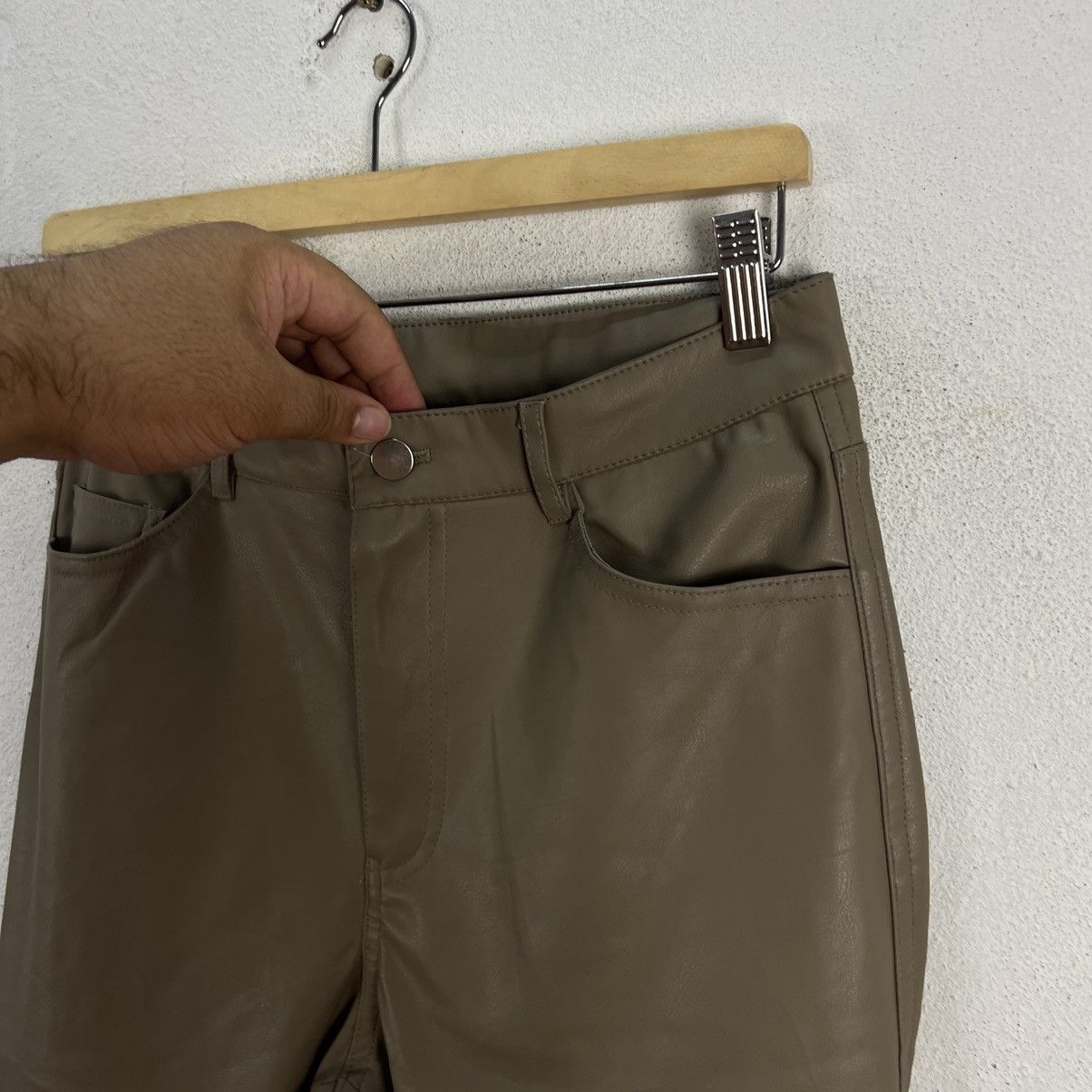 Vintage CASUAL TROUSER SOFT LEATHER H&M JAPAN Size US 29 - 7 Thumbnail