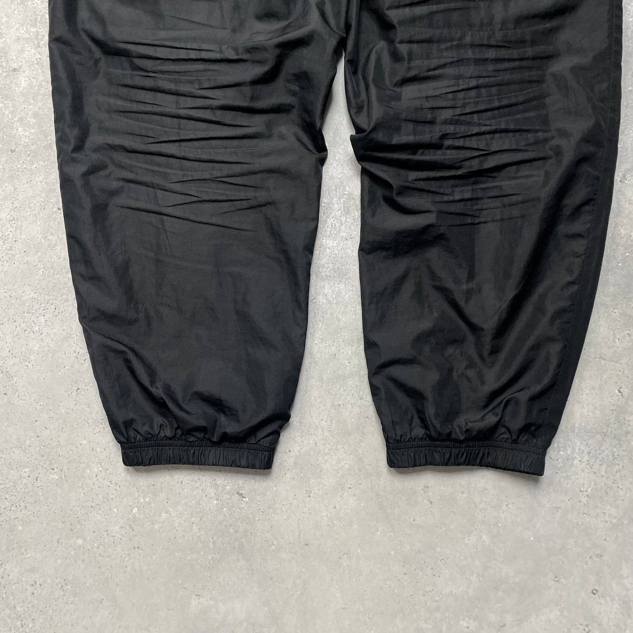 Nike Vintage 2000s Nike Nylon Track Pants Black Size Size US 36 / EU 52 - 20 Thumbnail
