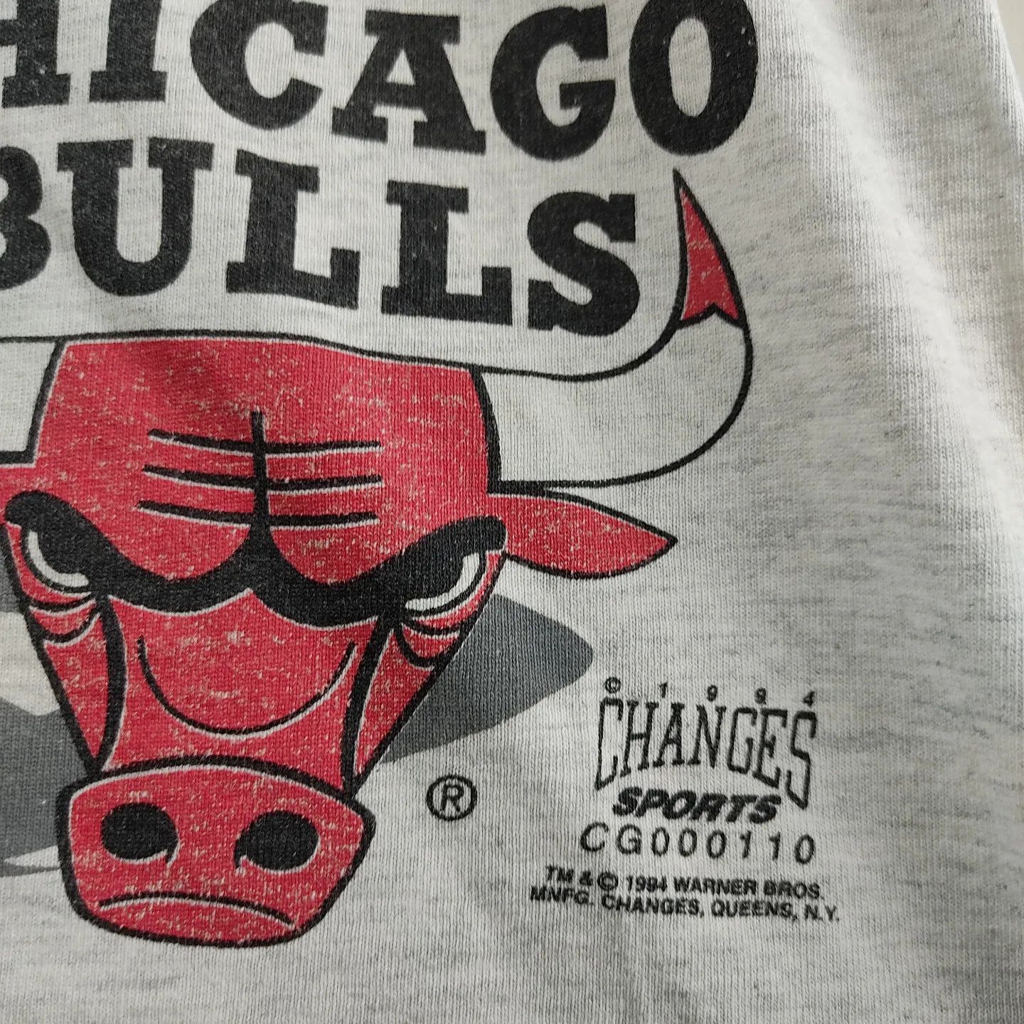 NBA × Vintage × Warner Bros 1994 Chicago Bulls Taz Looney Tunes NBA Size US L / EU 52-54 / 3 - 6 Thumbnail