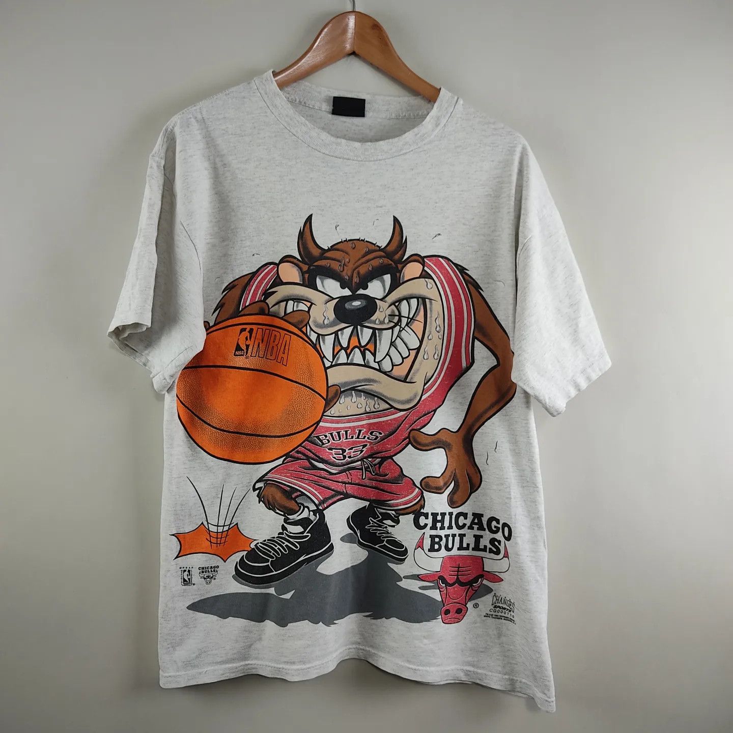 NBA × Vintage × Warner Bros 1994 Chicago Bulls Taz Looney Tunes NBA Size US L / EU 52-54 / 3 - 1 Thumbnail