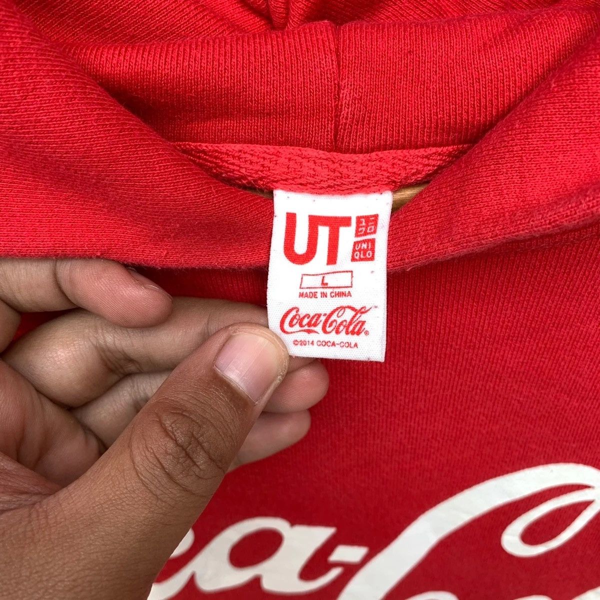Coca Cola × Japanese Brand × Uniqlo Coca-Cola Collab Uniqlo Red Hoodie Pullover Sweatshirt Size US L / EU 52-54 / 3 - 3 Thumbnail
