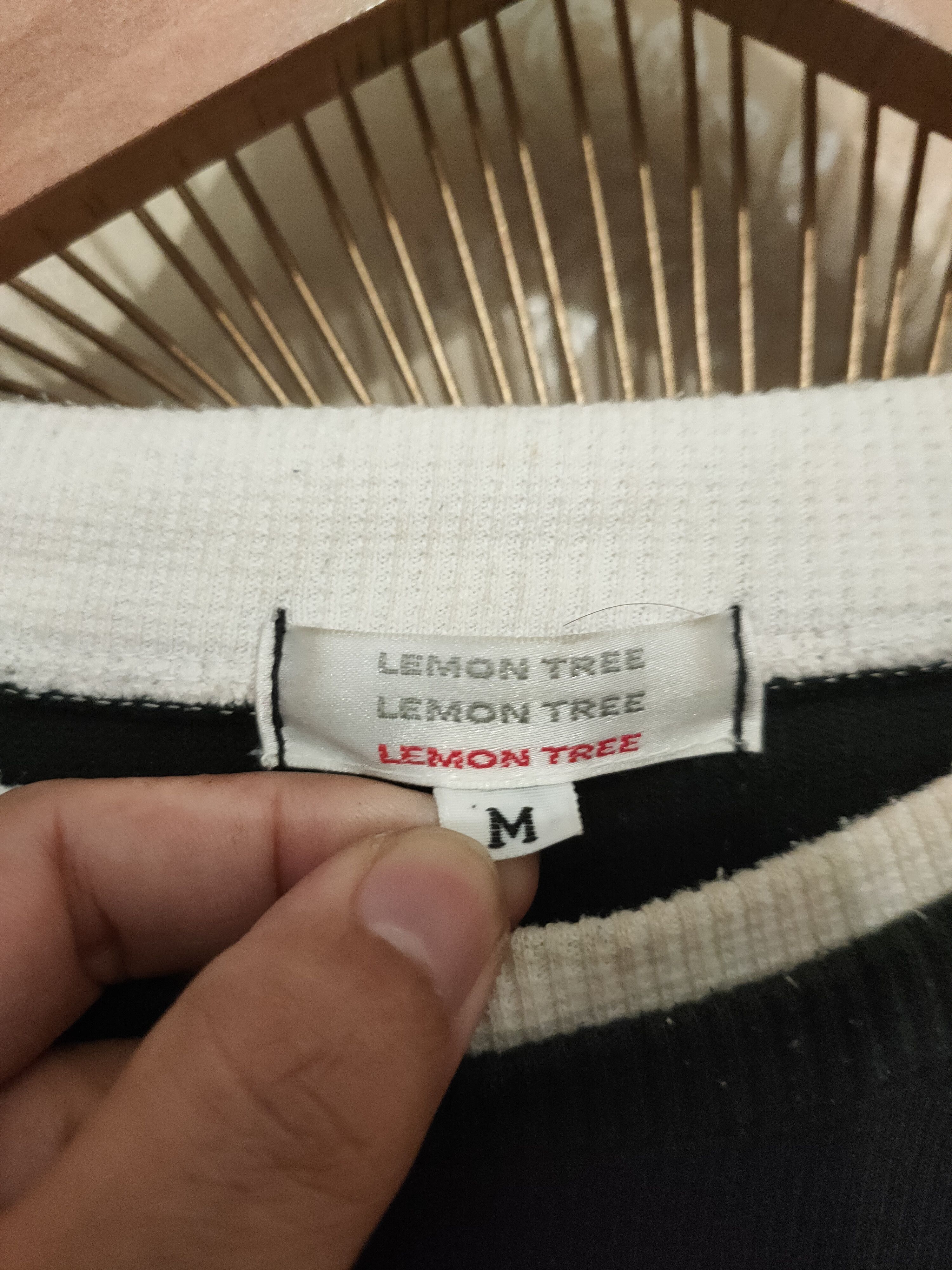 Japanese Brand × Vintage Vintage lemon Tree Perfect Collection Sweatshirts Size US M / EU 48-50 / 2 - 5 Thumbnail