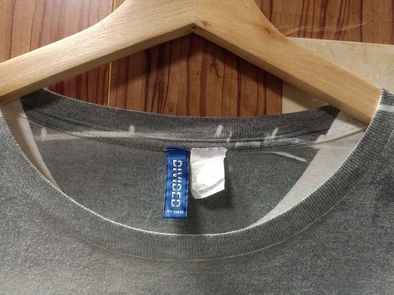 Band Tees × H&M t shirt full print band x h&m tees Size US L / EU 52-54 / 3 - 3 Thumbnail