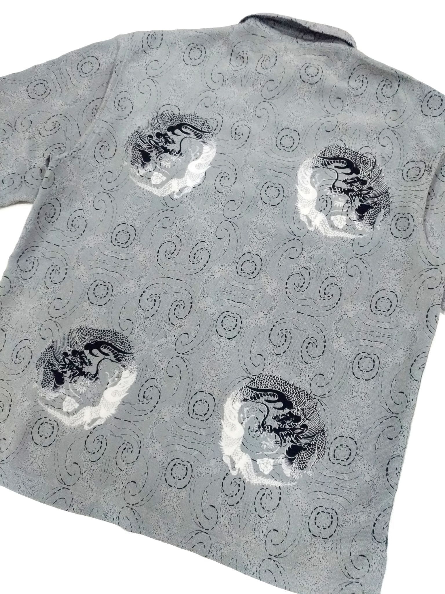 Japanese Brand RARE! KAULE JAPANESE TRADITIONAL MOTIF DRAGON HAWAII SHIRT Size US L / EU 52-54 / 3 - 8 Thumbnail