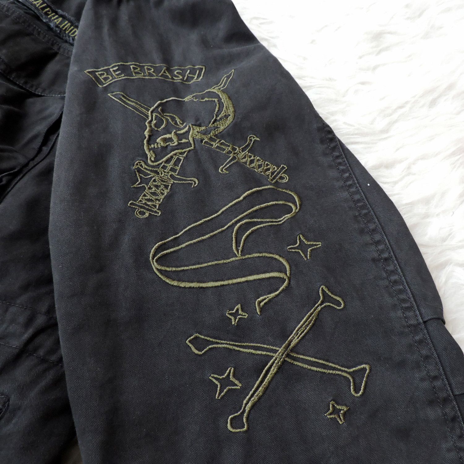 Alpha Industries 'Death or Glory, Choice of Heroes' M65 Skull Jacket Size US XL / EU 56 / 4 - 9 Thumbnail