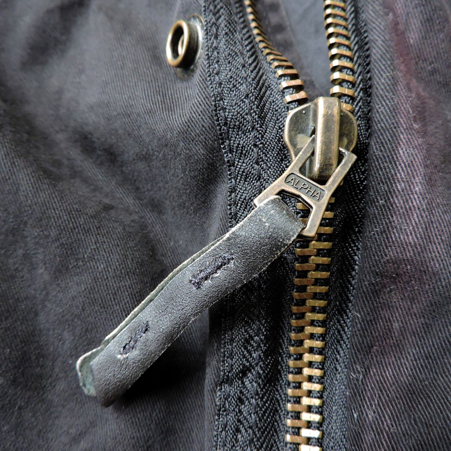 Alpha Industries 'Death or Glory, Choice of Heroes' M65 Skull Jacket Size US XL / EU 56 / 4 - 6 Thumbnail