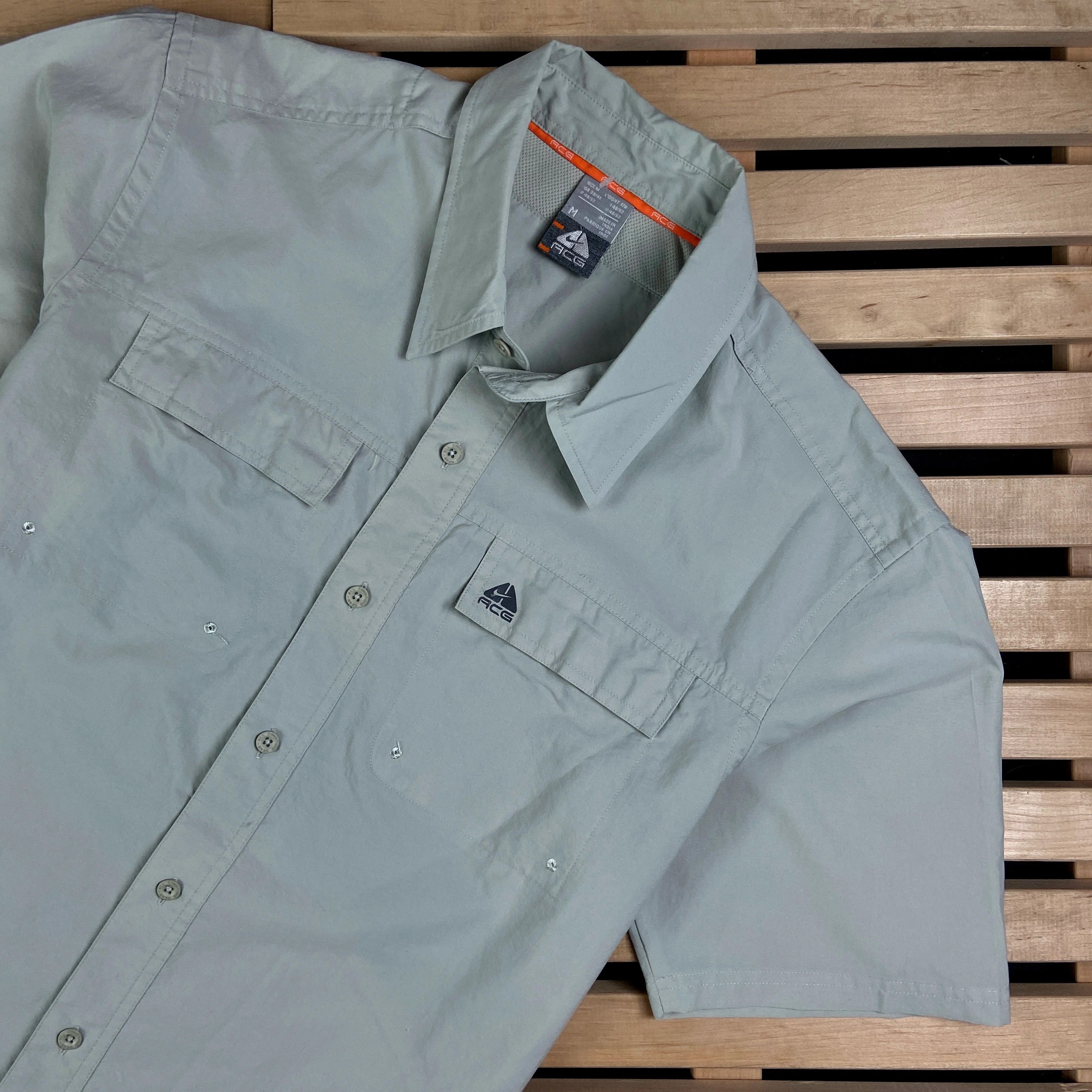 Nike × Nike ACG Mens Shirt Short Sleeve Nike ACG Size M Size US M / EU 48-50 / 2 - 2 Thumbnail
