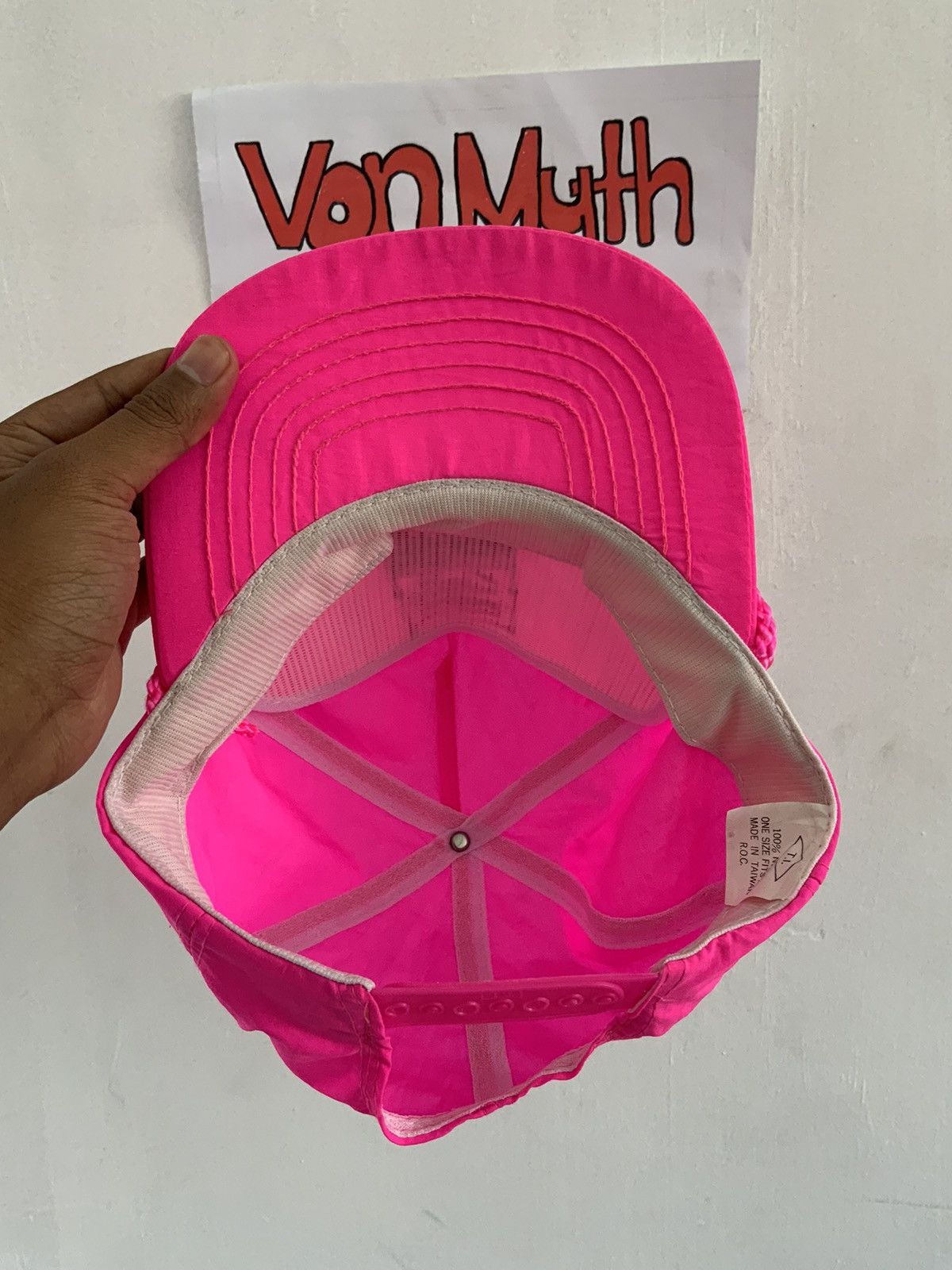 Vintage Vintage South Dakota 1991 Taiwan Roc Nylon Pink Hat Size ONE SIZE - 7 Thumbnail