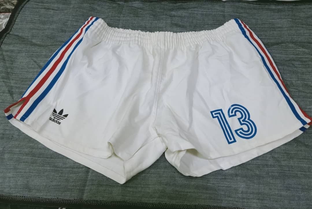 Adidas × Vintage Retro 70s Adidas Trefoil Shorts Size US 31 - 6 Thumbnail