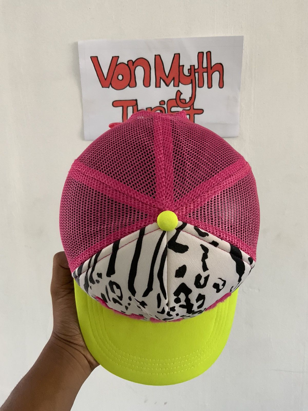 Japanese Brand WILD Spellout Zebra Trucker Hat Size ONE SIZE - 6 Thumbnail
