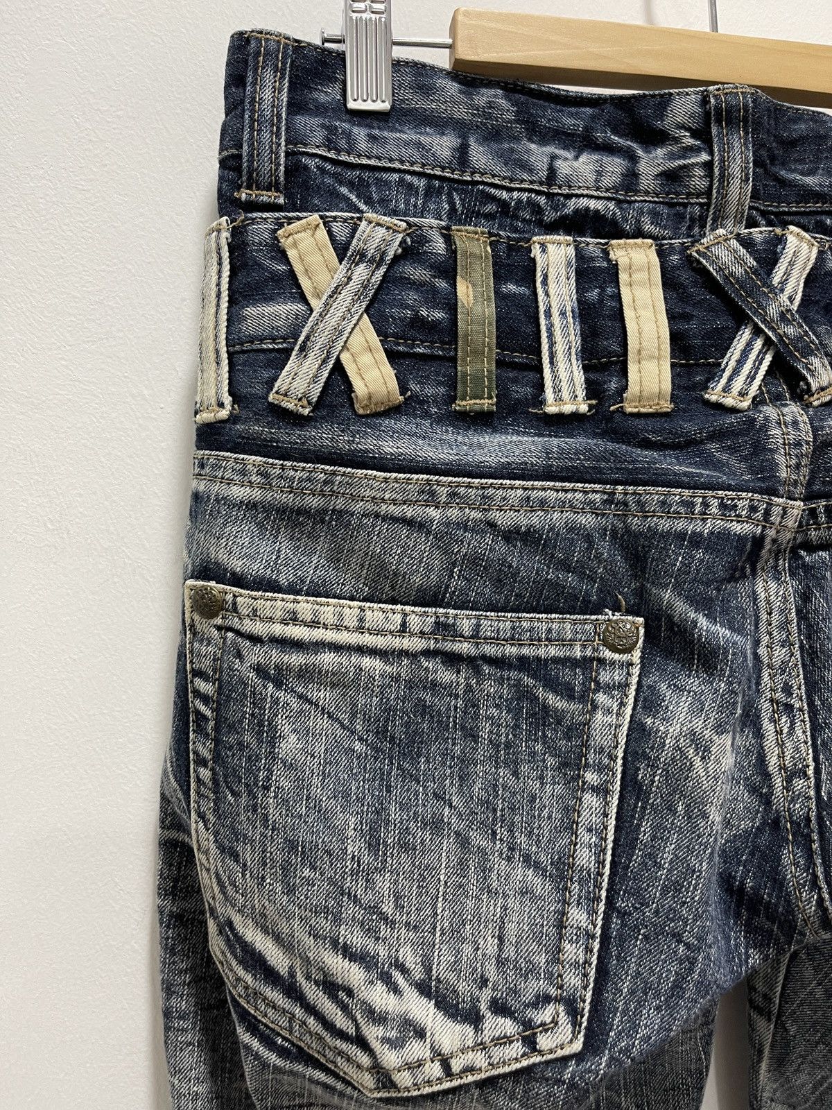 Japanese Brand JAPANESE DOUBLE WAIST STYLE PATCHES DISTRESSED DENIM JEANS Size US 30 / EU 46 - 11 Thumbnail