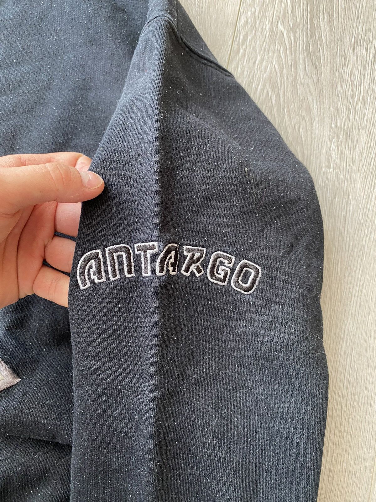 Tribal Streetwear × Vintage 90s Vintage Tribal sweatshirt USA hip hop rap wu wear Size US S / EU 44-46 / 1 - 4 Thumbnail