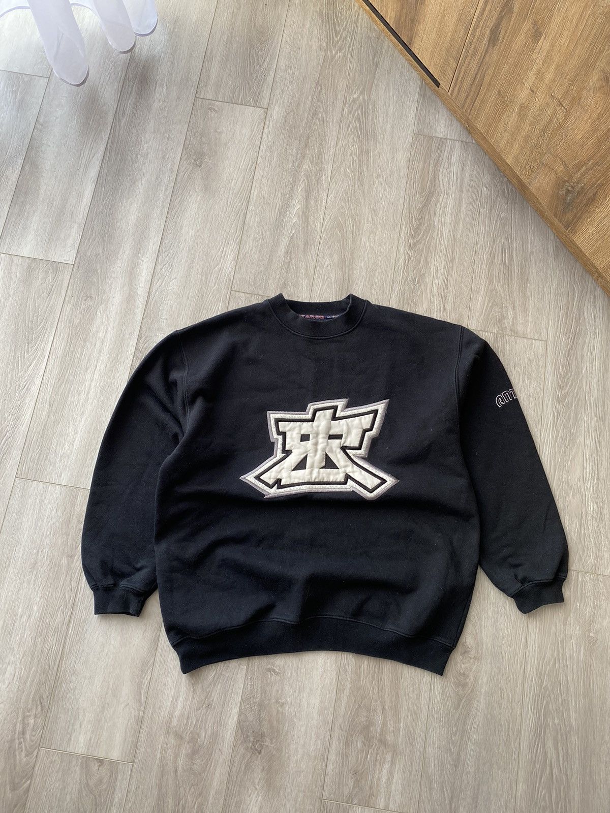 Tribal Streetwear × Vintage 90s Vintage Tribal sweatshirt USA hip hop rap wu wear Size US S / EU 44-46 / 1 - 2 Thumbnail
