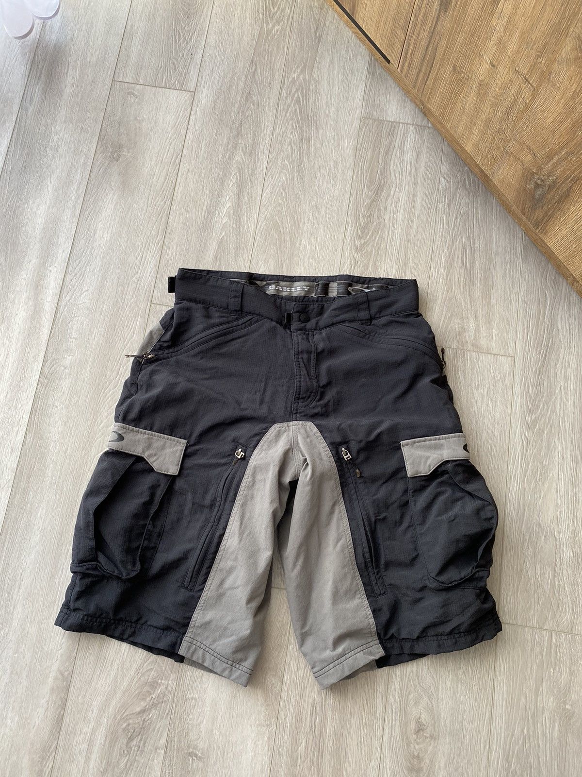 Men's Oakley Shorts | Grailed