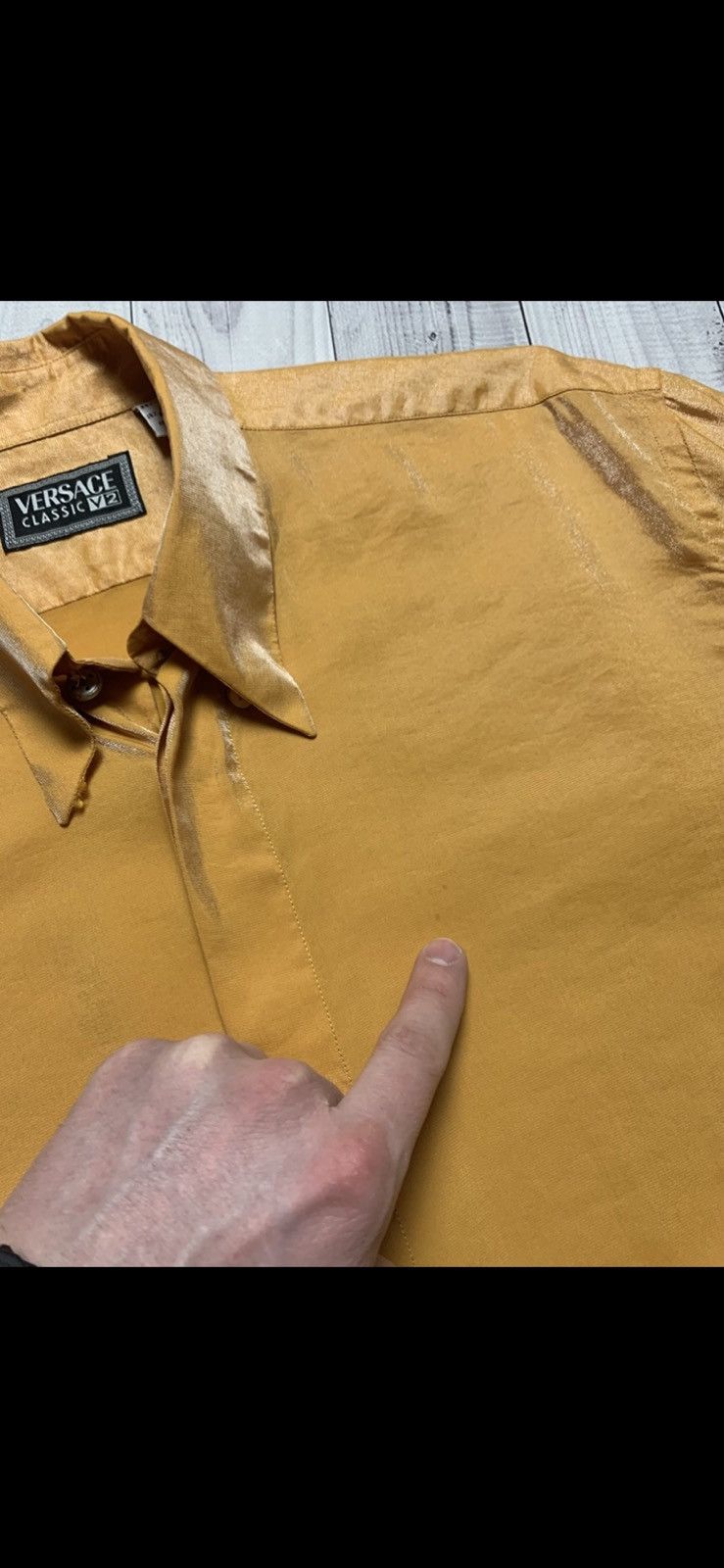 Versace × Vintage Vintage Versace shirt gold rare nylon size M Size US M / EU 48-50 / 2 - 4 Thumbnail