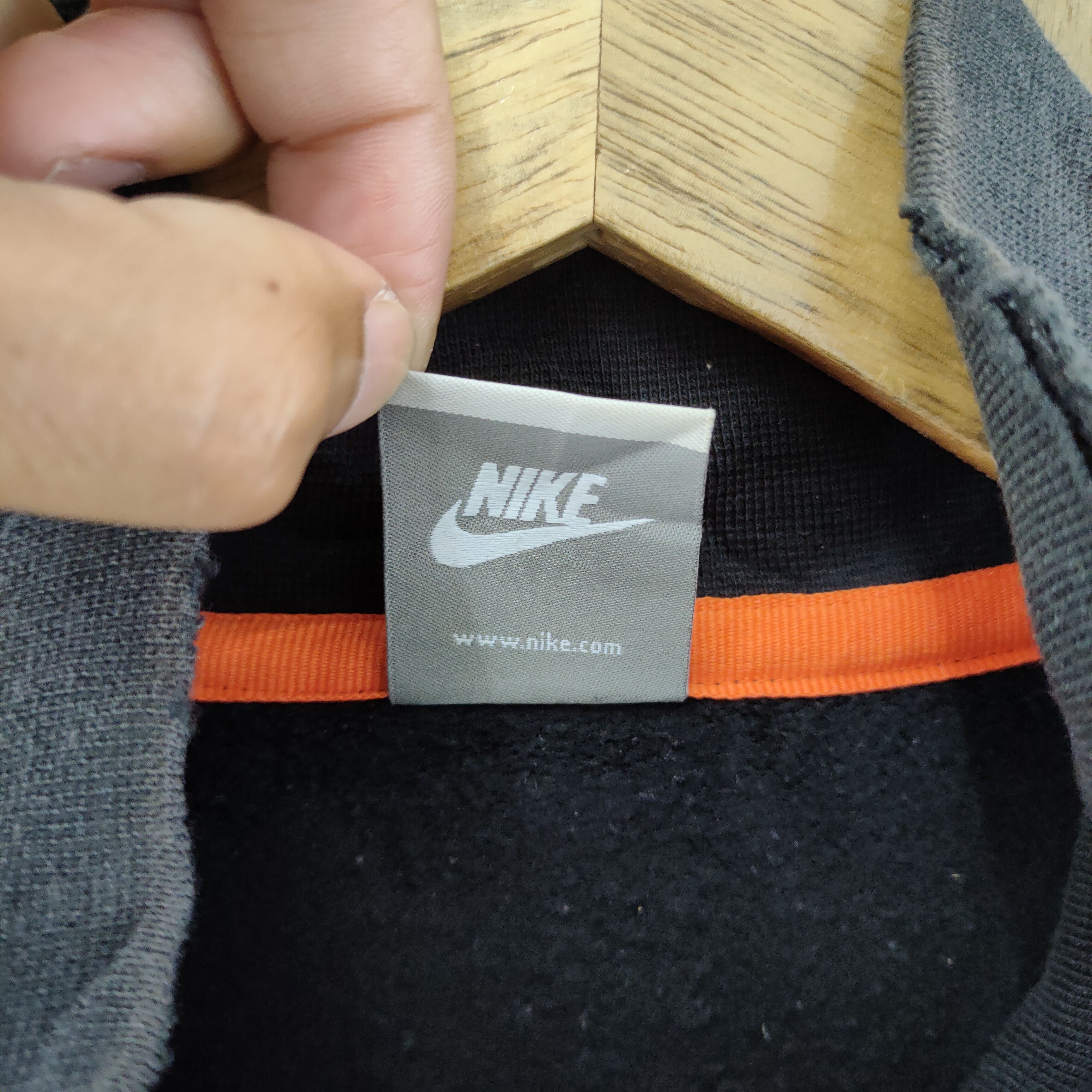Nike NIKE FADED BLACK SWEATER / SWEATSHIRT Size US L / EU 52-54 / 3 - 12 Thumbnail