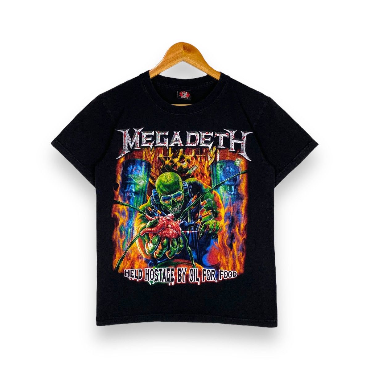 Band Tees × Megadeth × Vintage VINTAGE MEGADETH HELD HOSTAGE BY OIL FOR FOOD BAND TEE Size US S / EU 44-46 / 1 - 1 Thumbnail