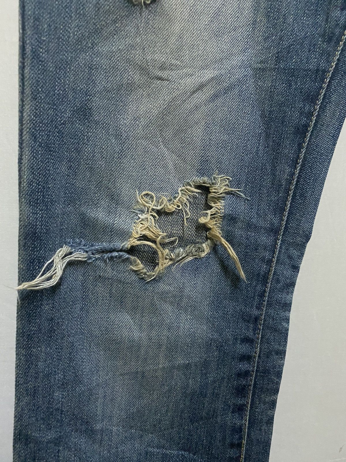 Japanese Brand No id Distressed Jeans Size US 32 / EU 48 - 3 Thumbnail